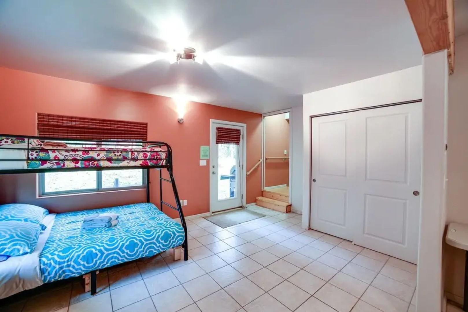 Mt. Baker Lodging Cabin 40 – Pool Table, Sleeps 11! by MBL