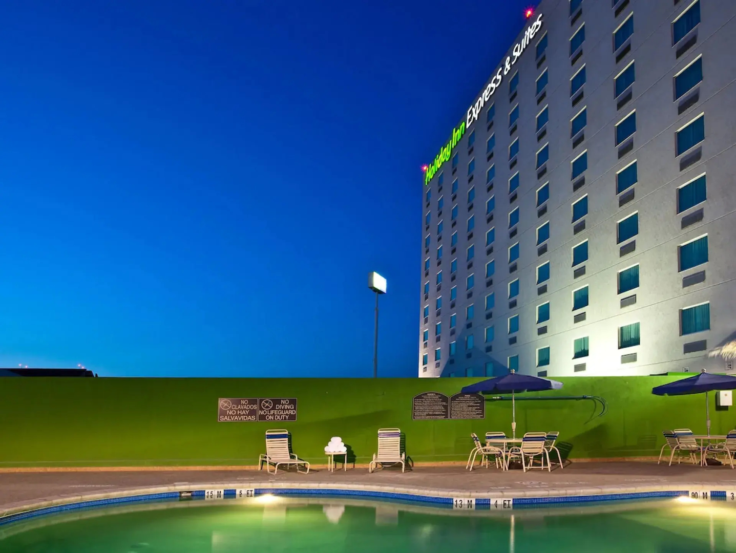 Holiday Inn Express And Suites Monterrey Aeropuerto