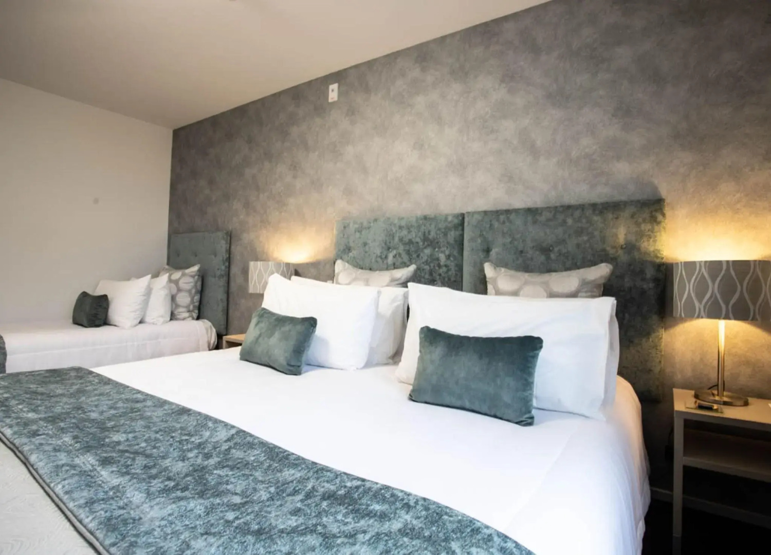 Radfords on the Lake