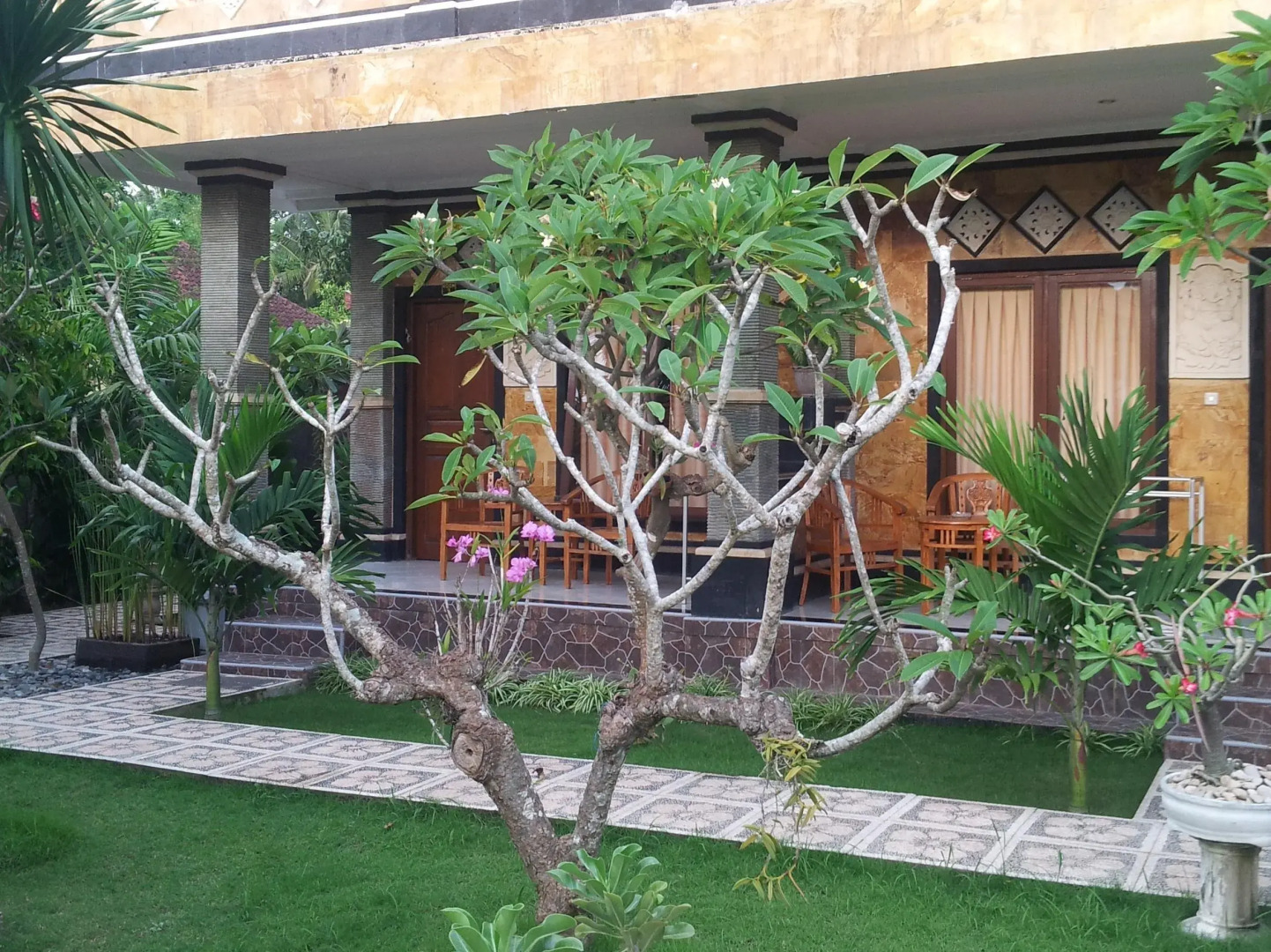 Arya Inn Lembongan