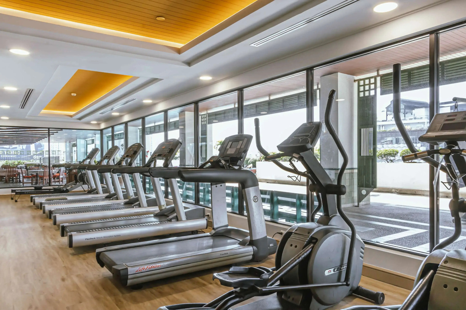 Golden Tulip Sovereign Hotel Bangkok