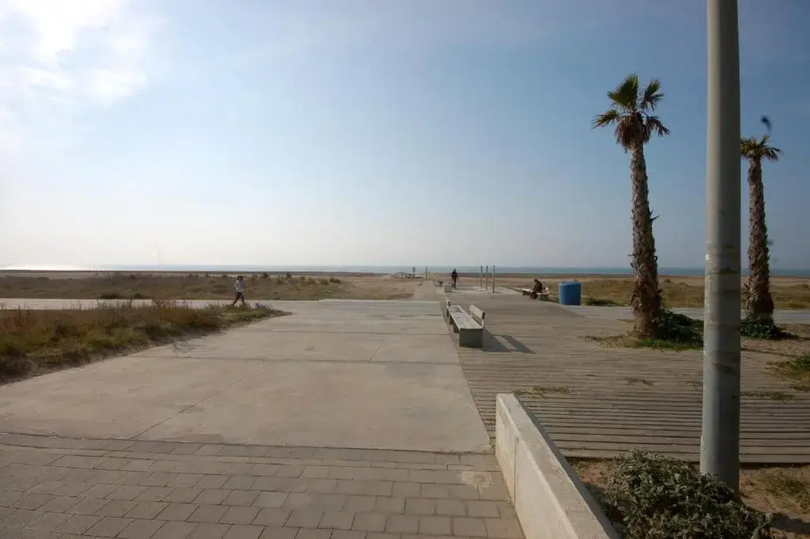 Lets Holidays New Flat Beachfront In Castelldefels