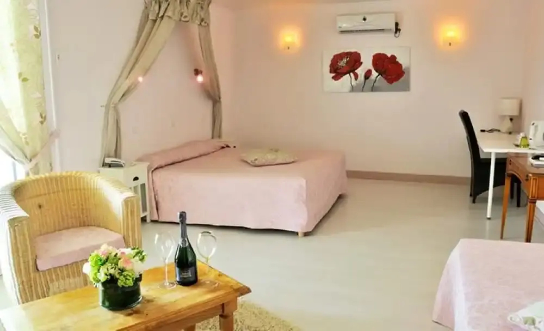 Logis Hôtel l'Essille