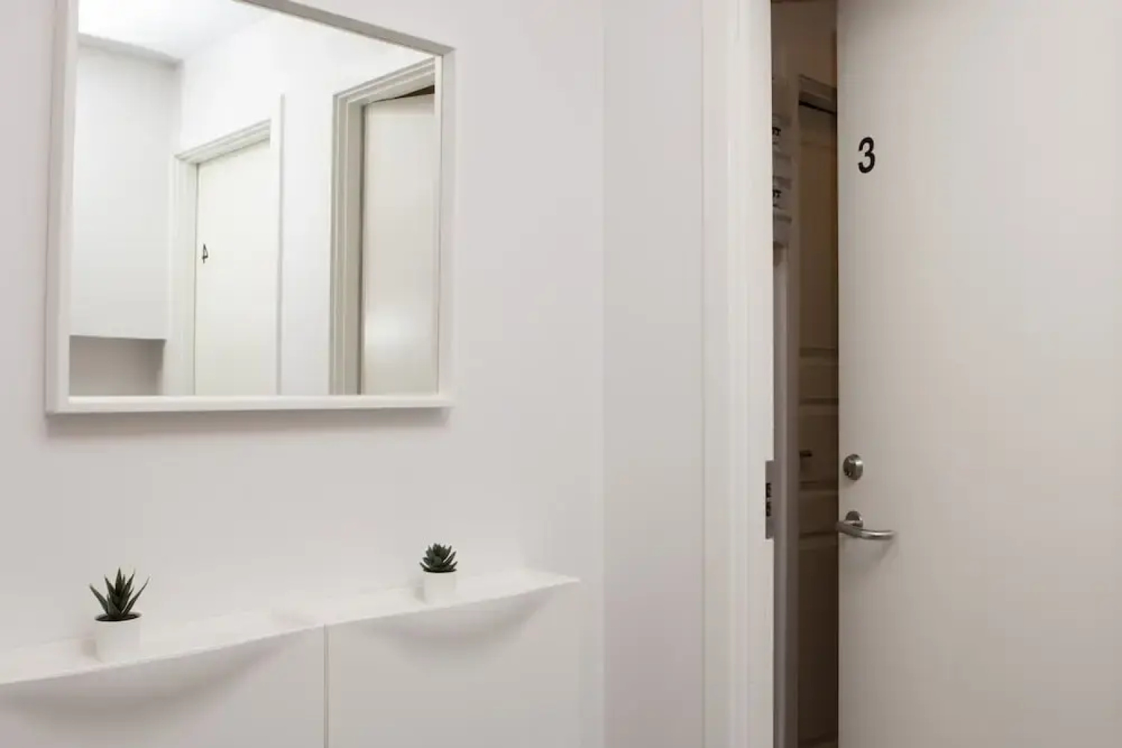Mørk Apartments