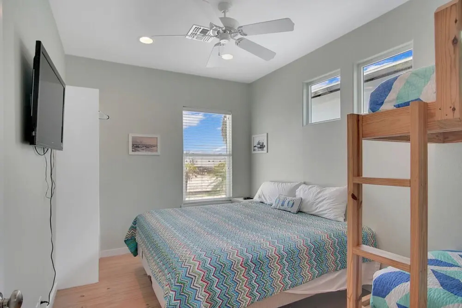 Avg622#1-beach Club 1