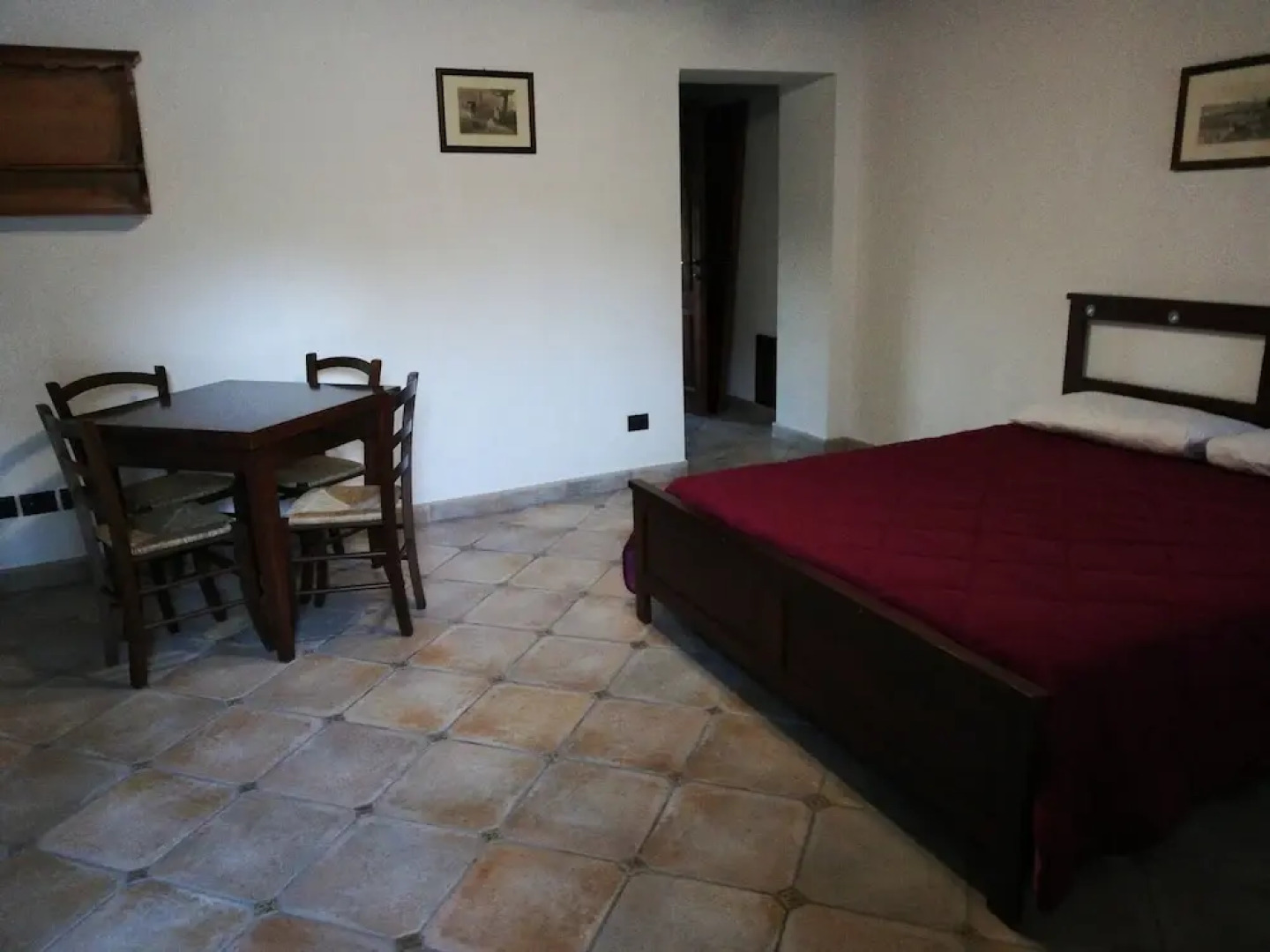 Portion of a Farmhouse With 30 Beds - 4 Apartments and 2 Rooms