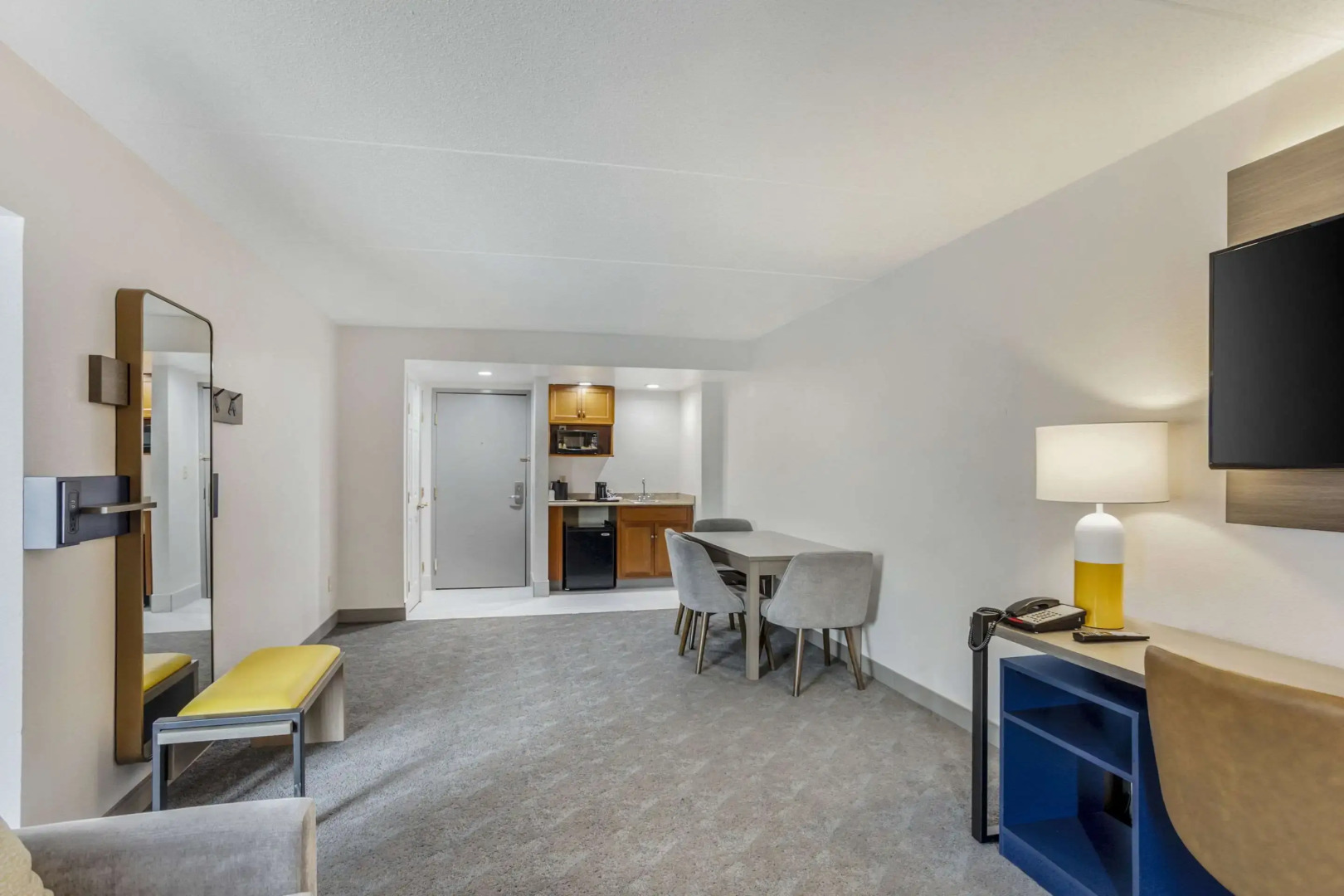 Comfort Inn & Suites Voorhees/Mt. Laurel