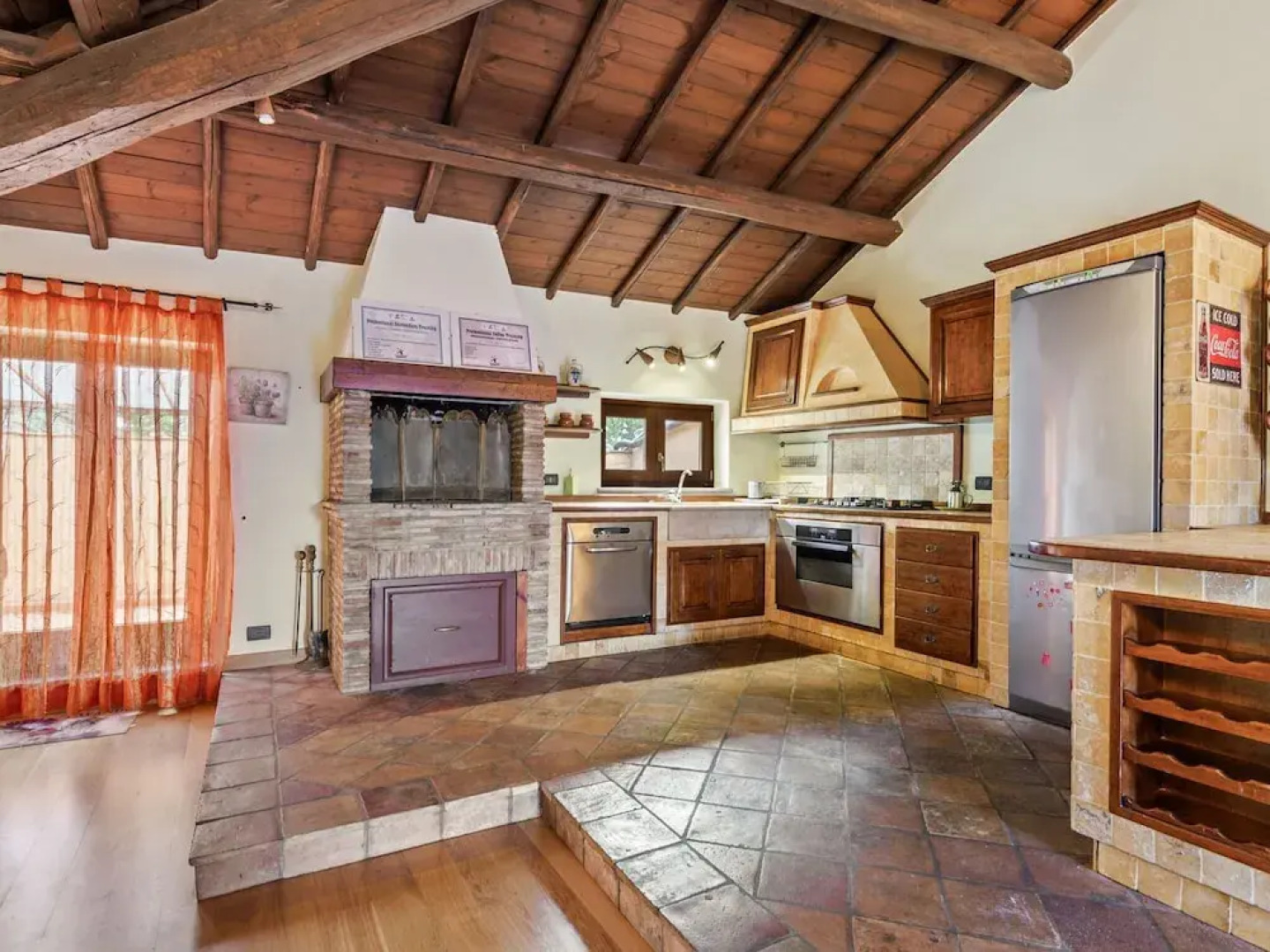 Vintage Castle in Vetralla With Swimming Pool