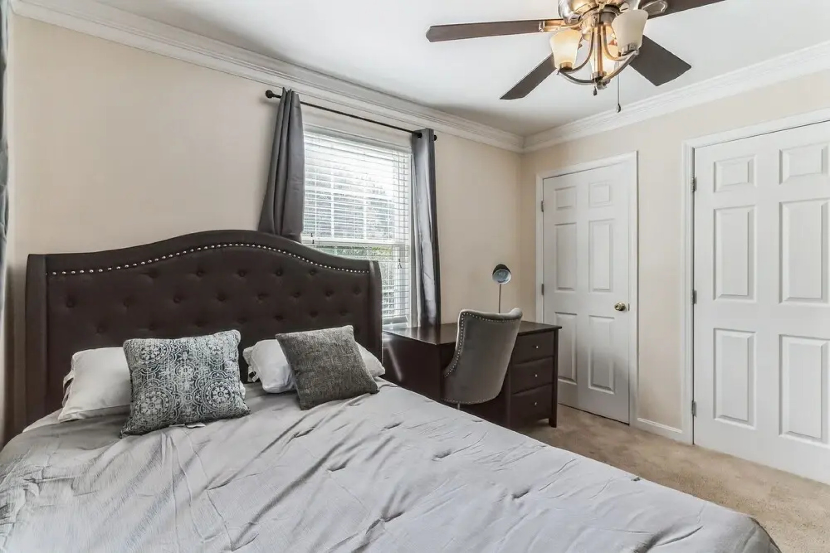 Leo Farm Villa - Beautiful Country Retreat 5 Bedroom Villa by RedAwning