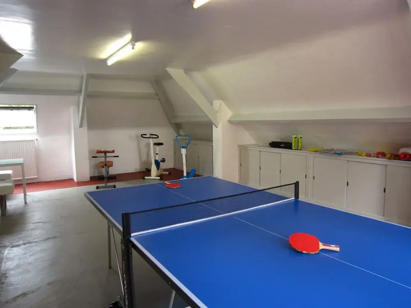 Spacious Holiday Home in Tours-en-Vimeu with Garden