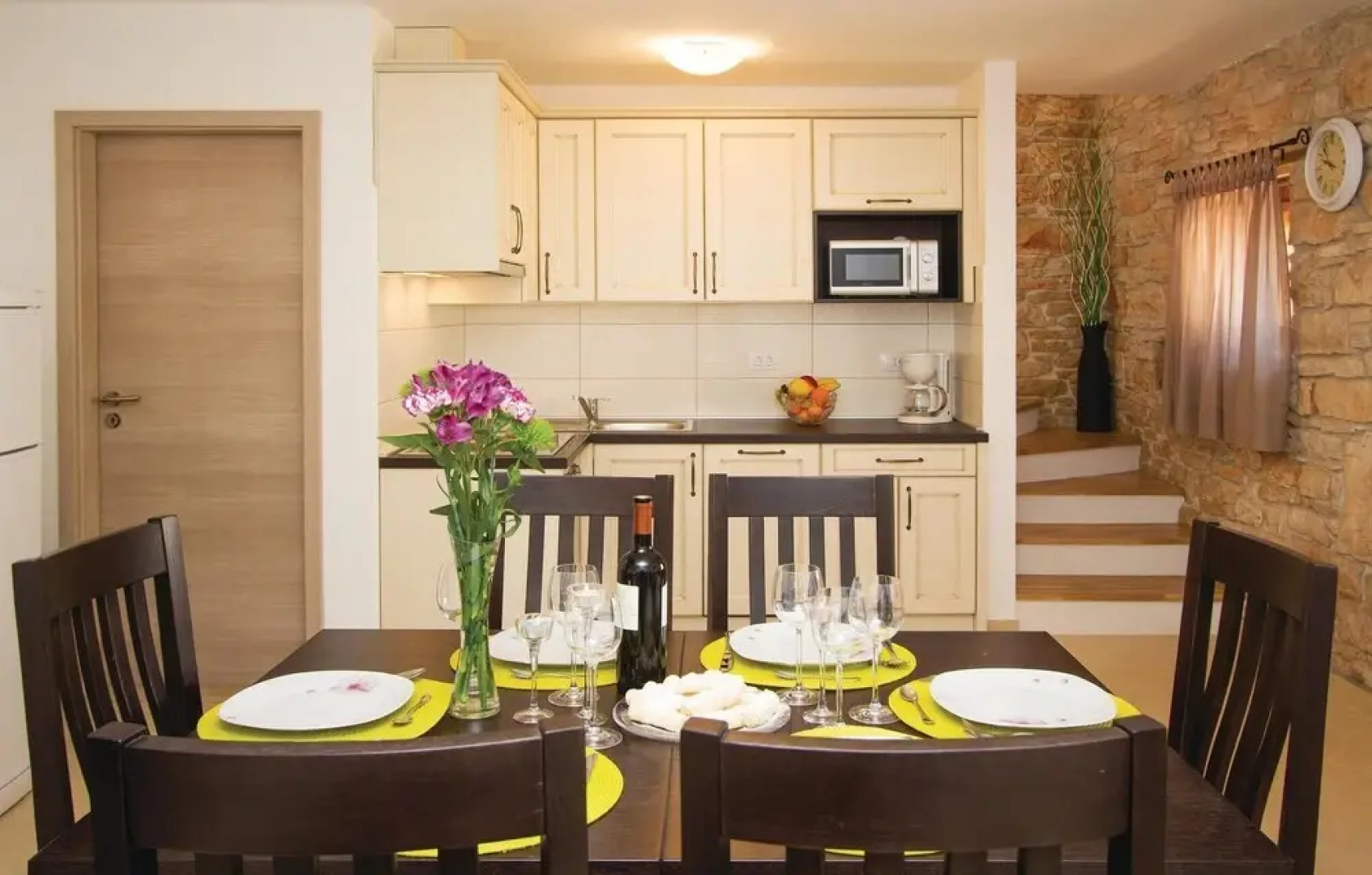 Stunning Home in Filipana With Wifi and 2 Bedrooms