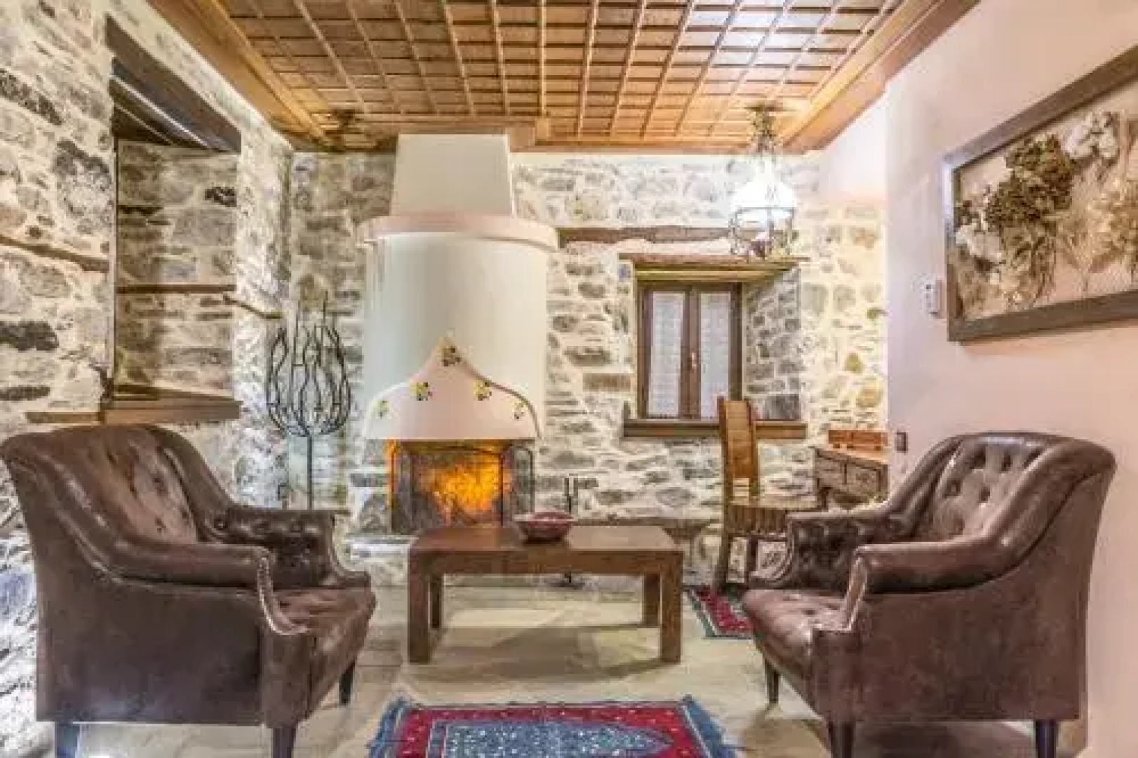Iliopetra Suites