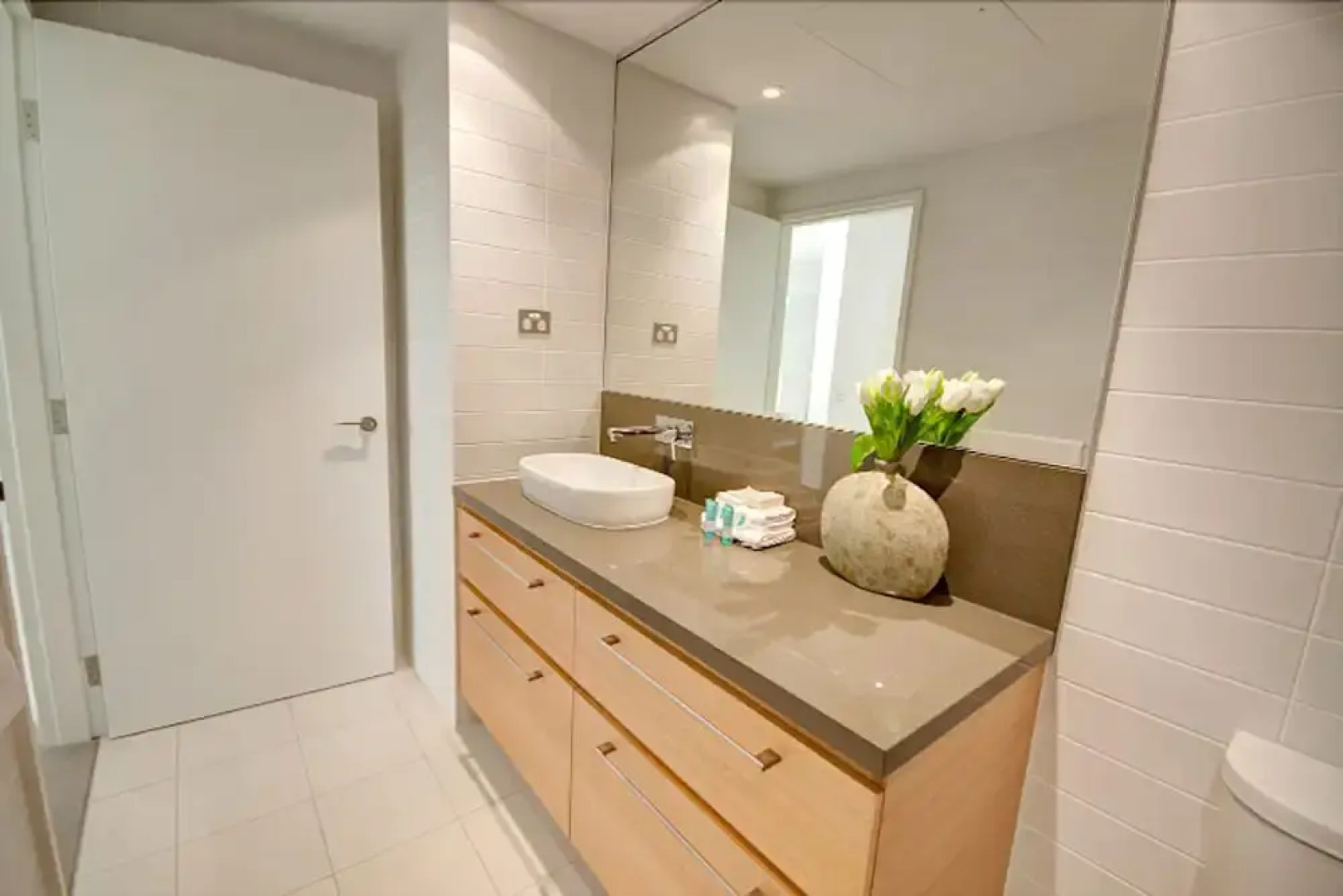Bayview 608