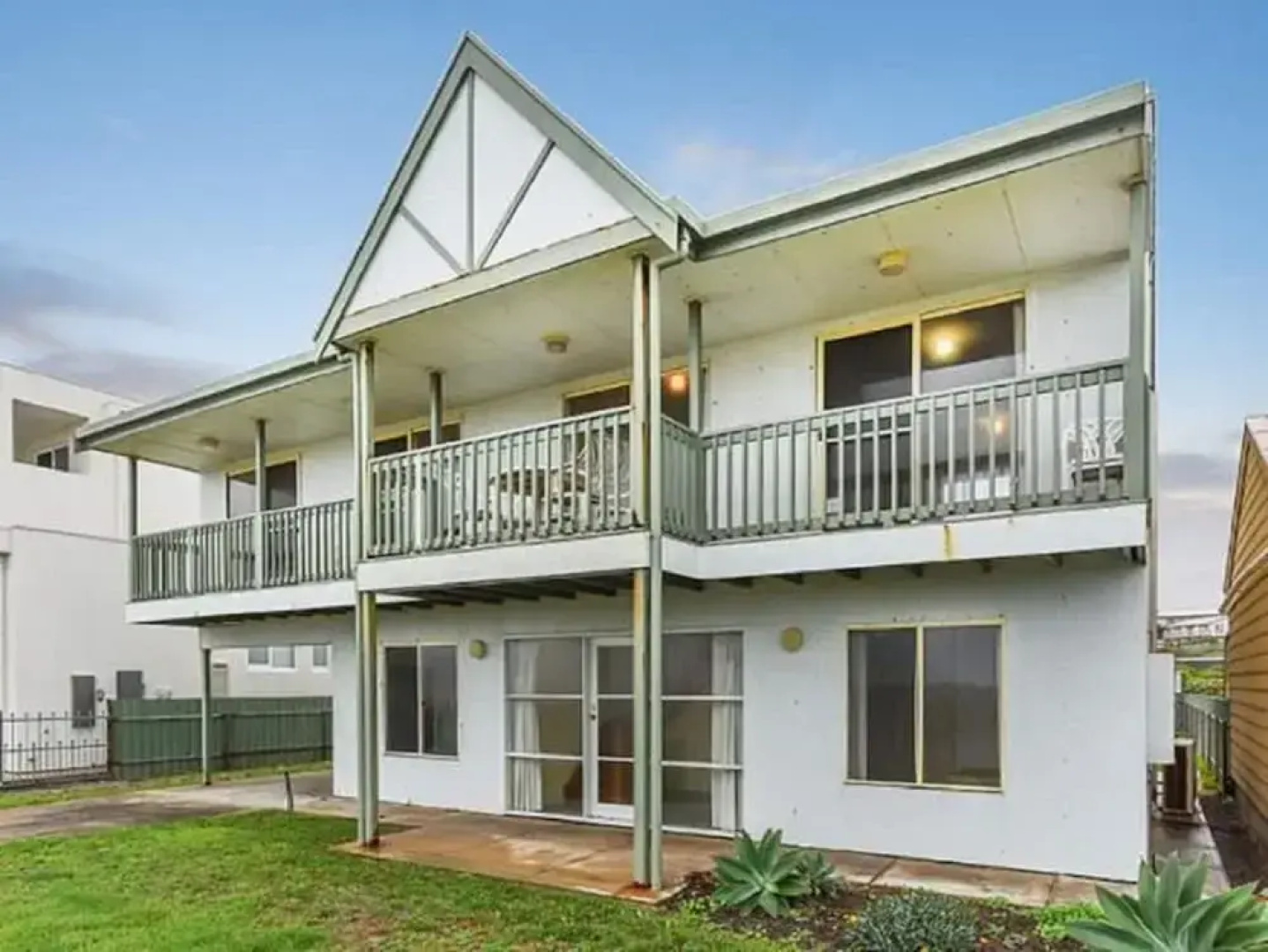 Tahren Beachfront Shack Wifi - Pet-friendly