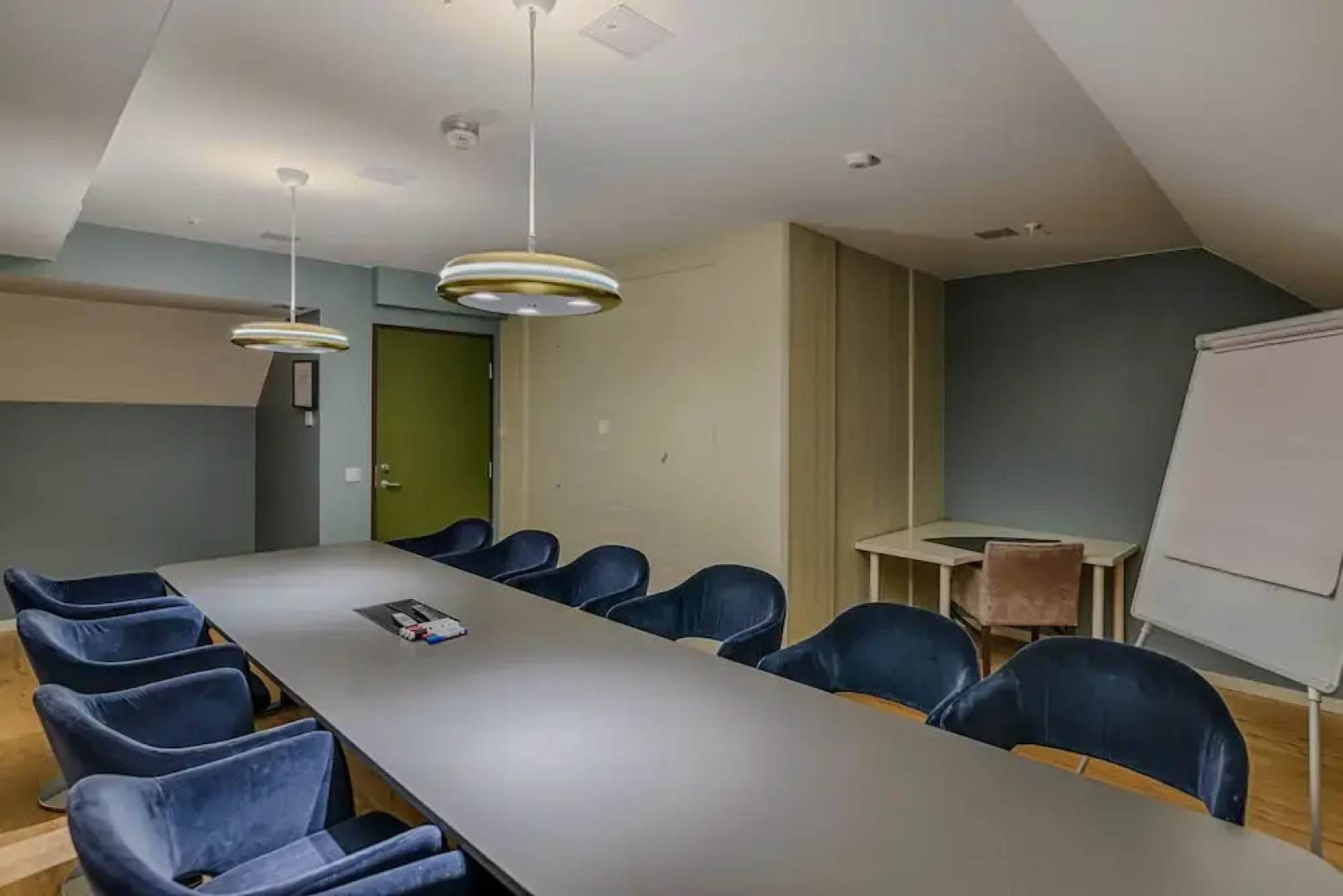 Hotell Eikerapen Gjestegard