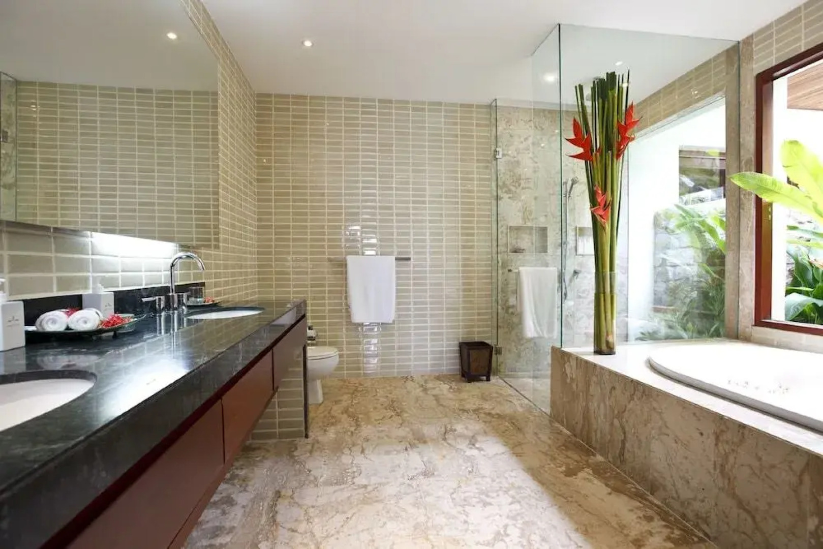 Miskawaan Villa Gardenia