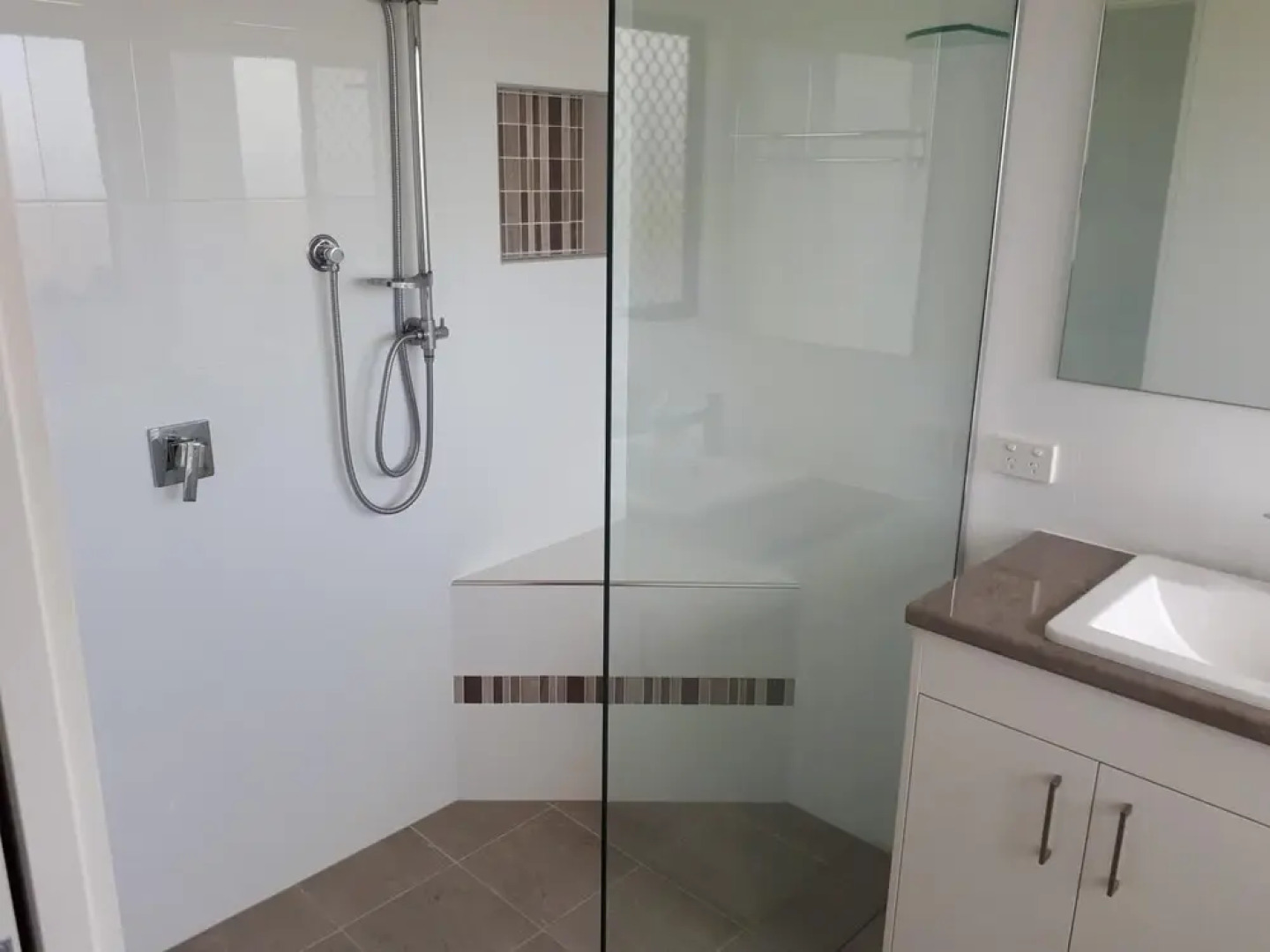 Fraser Views Bed and Breakfast