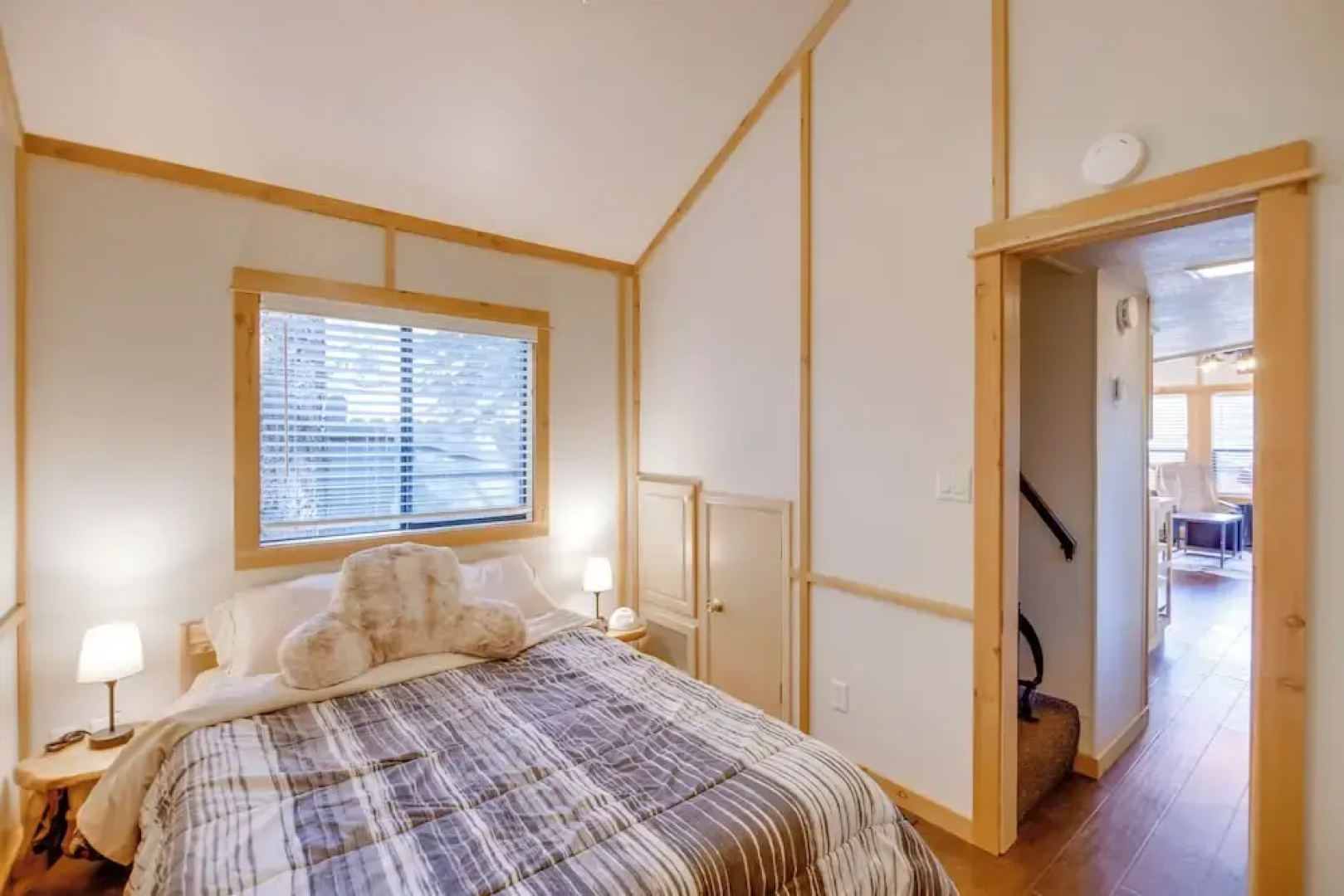 Near Lake Almanor & Golf: Cozy Cabin!