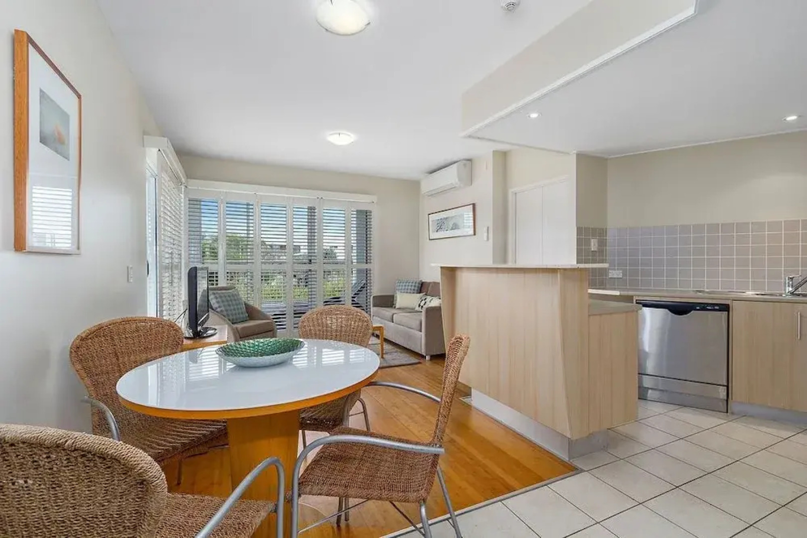 Resort On The Beach 6126-27