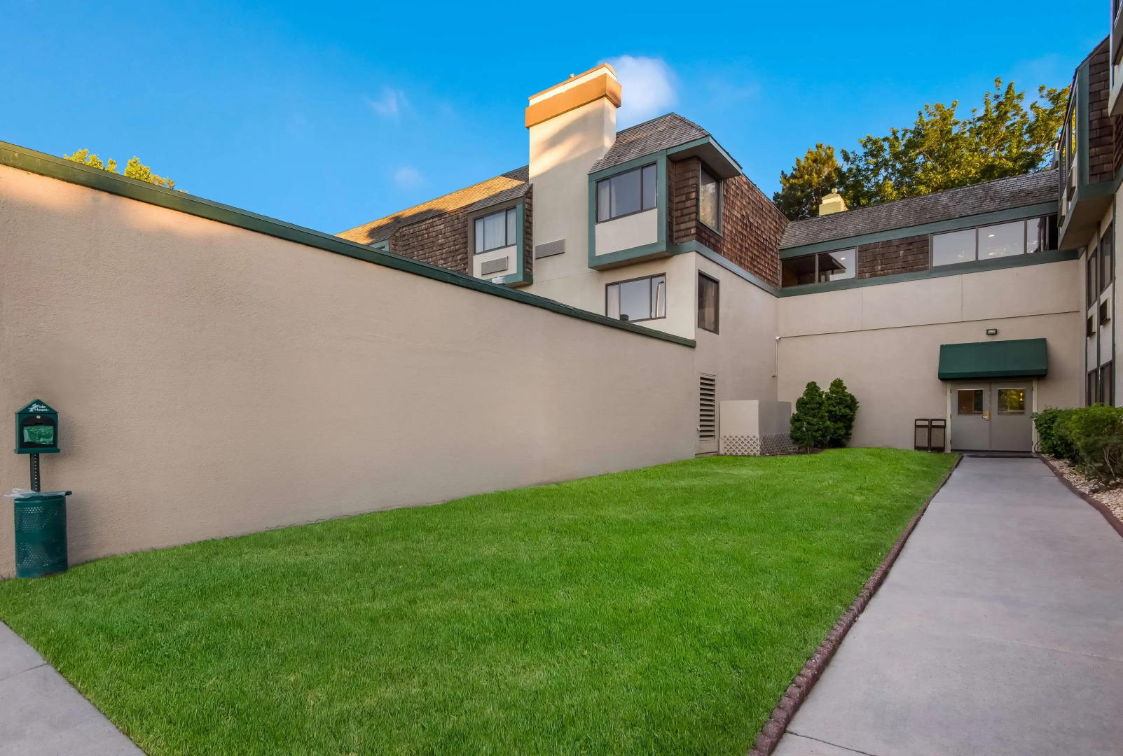 SureStay Plus Hotel by Best Western Reno Airport