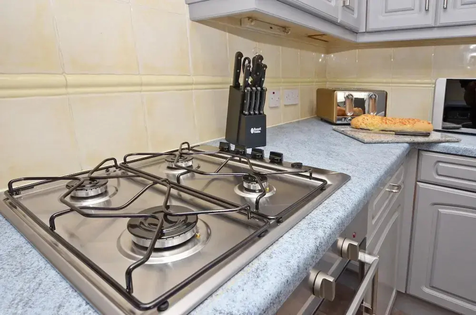 Ideal for Alton Towers, Staffordshire and The Peak District