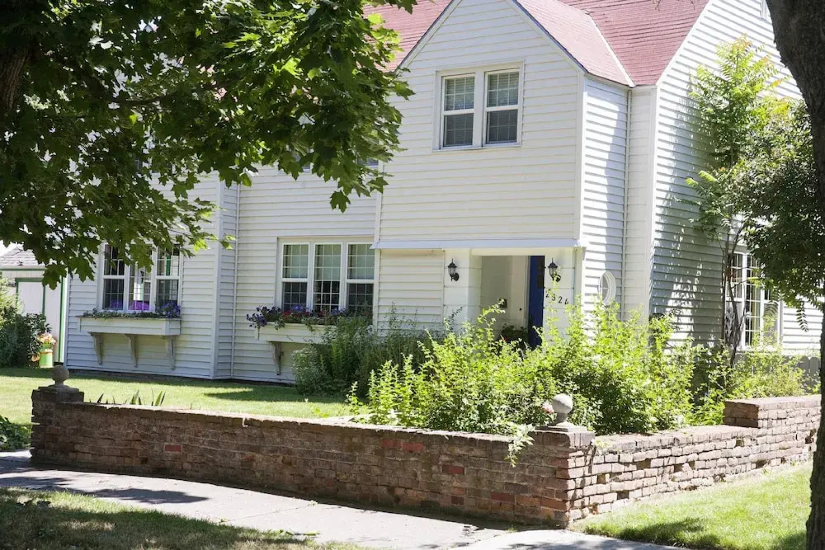 Baker City Blue Door Inn