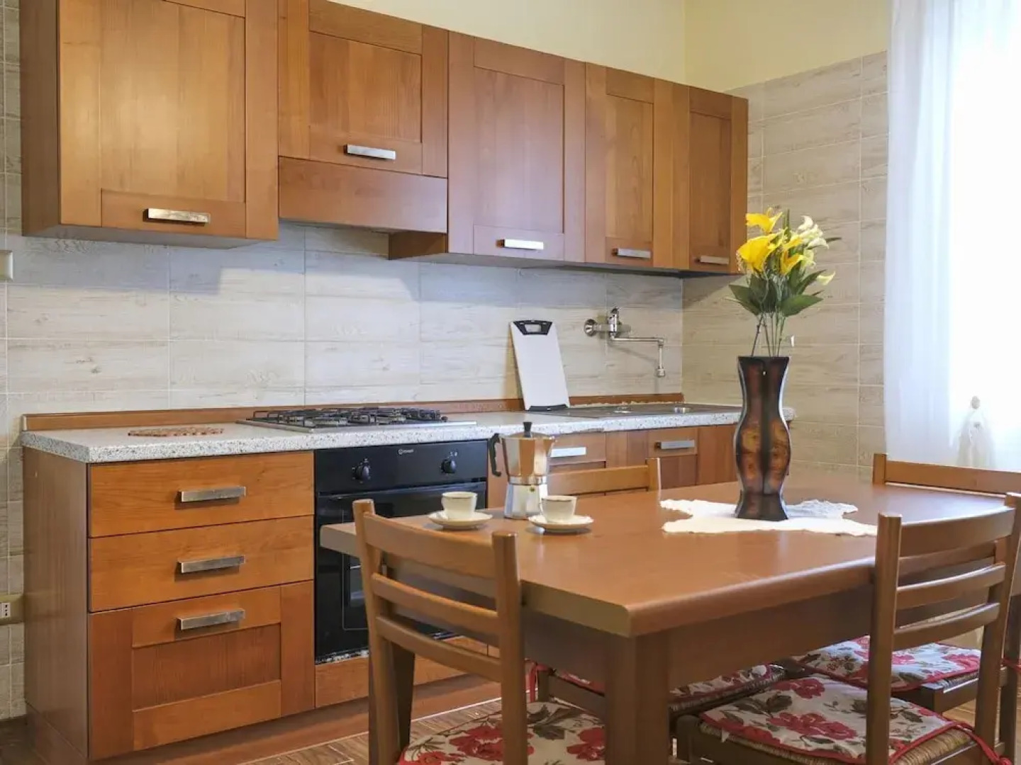 Lagoonside Elegance With Sauna