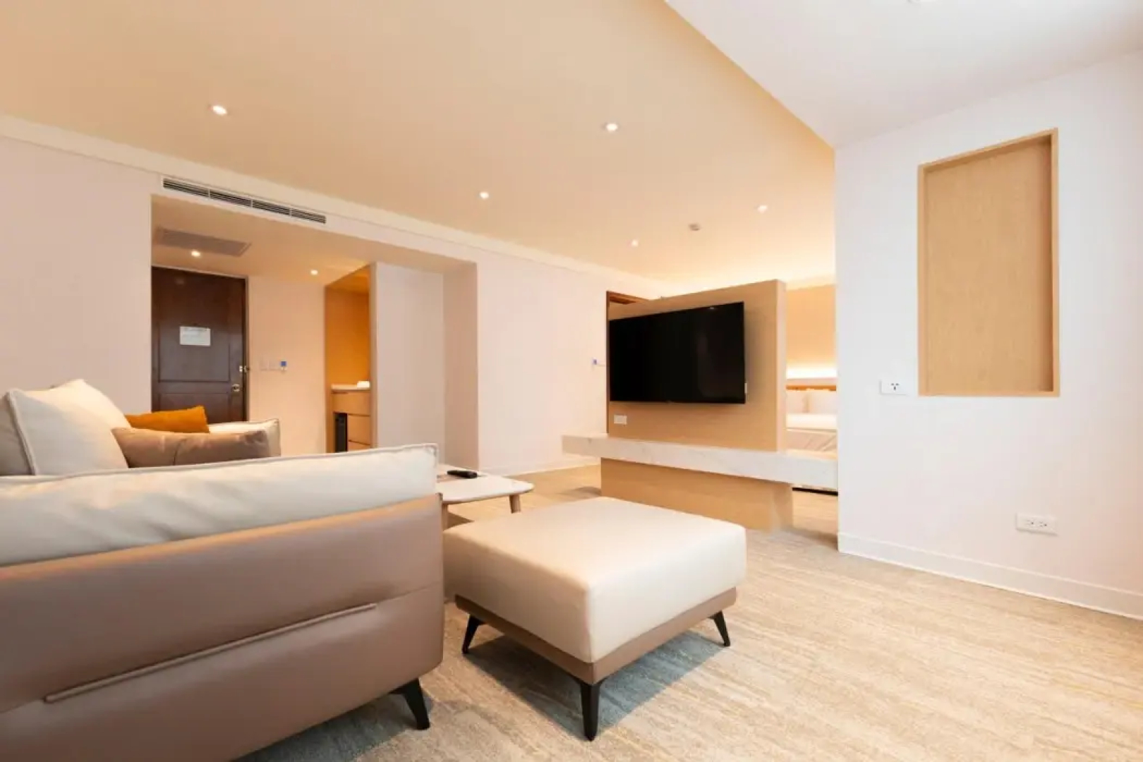 Tainan California Villa