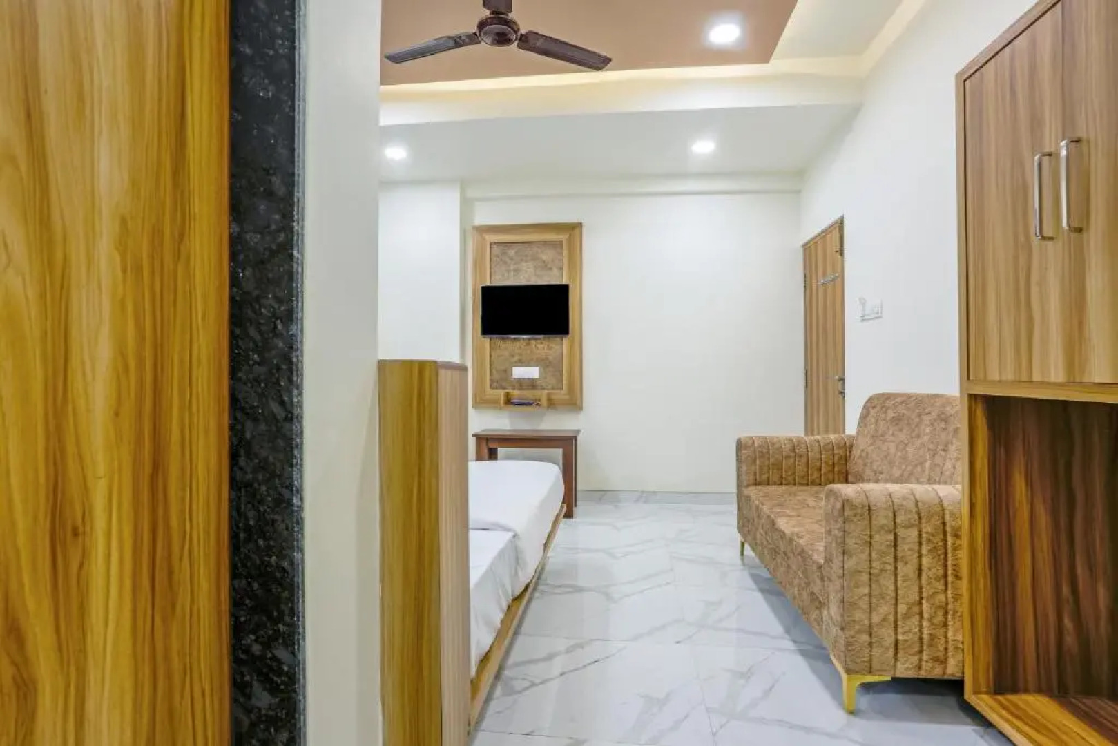 Sai Sagar Lodging & Boarding