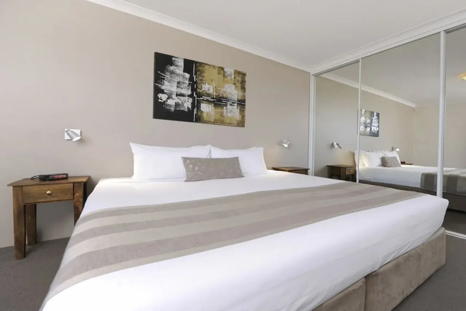 Lodestar Waterside Apartments