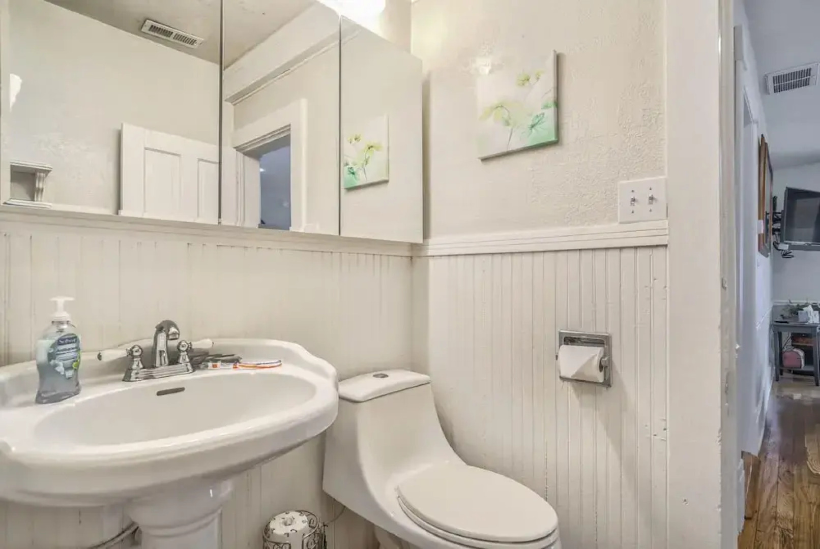 1BR Quiet Neighborhood & Nearby Parks