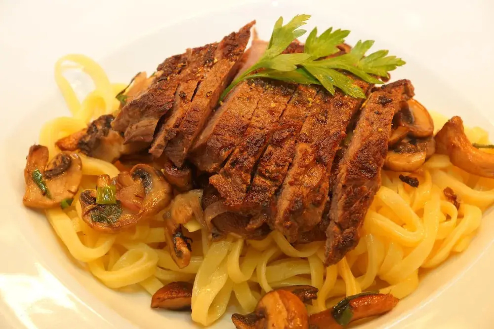 Warias Hotel & Restaurant