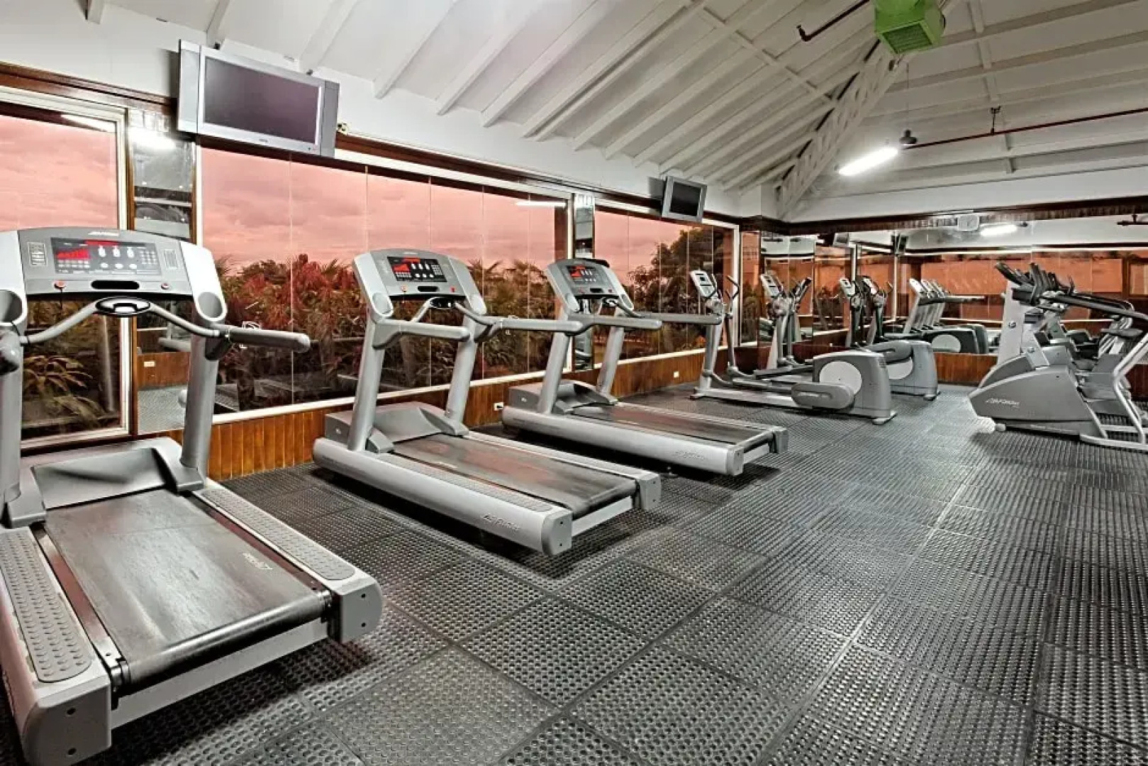 Crowne Plaza - Maruma Hotel & Casino