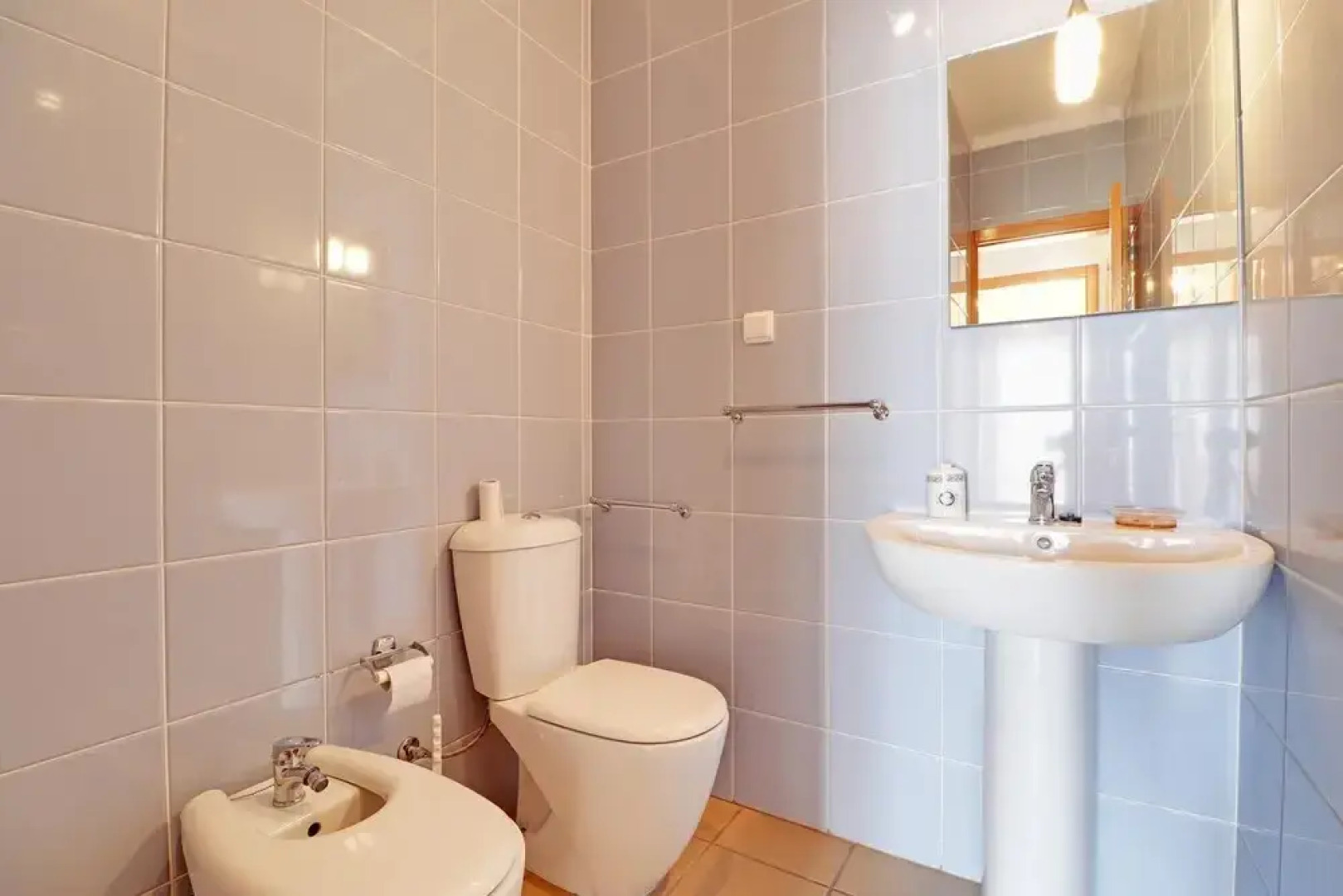 Monte Gordo Downtown by Homing