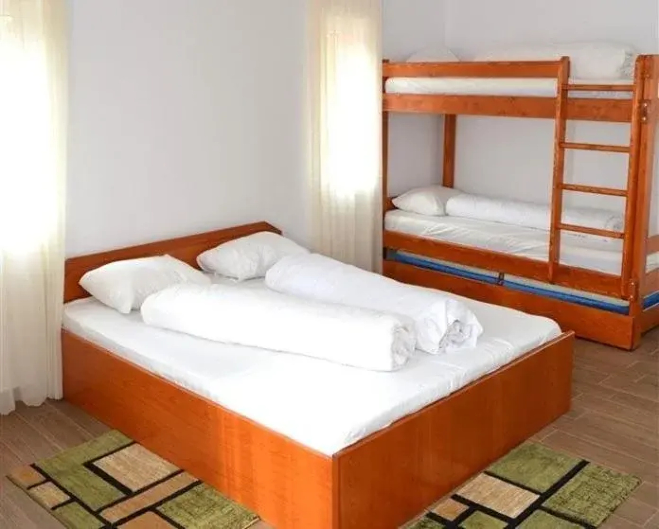 Vila Izvorul Minunilor