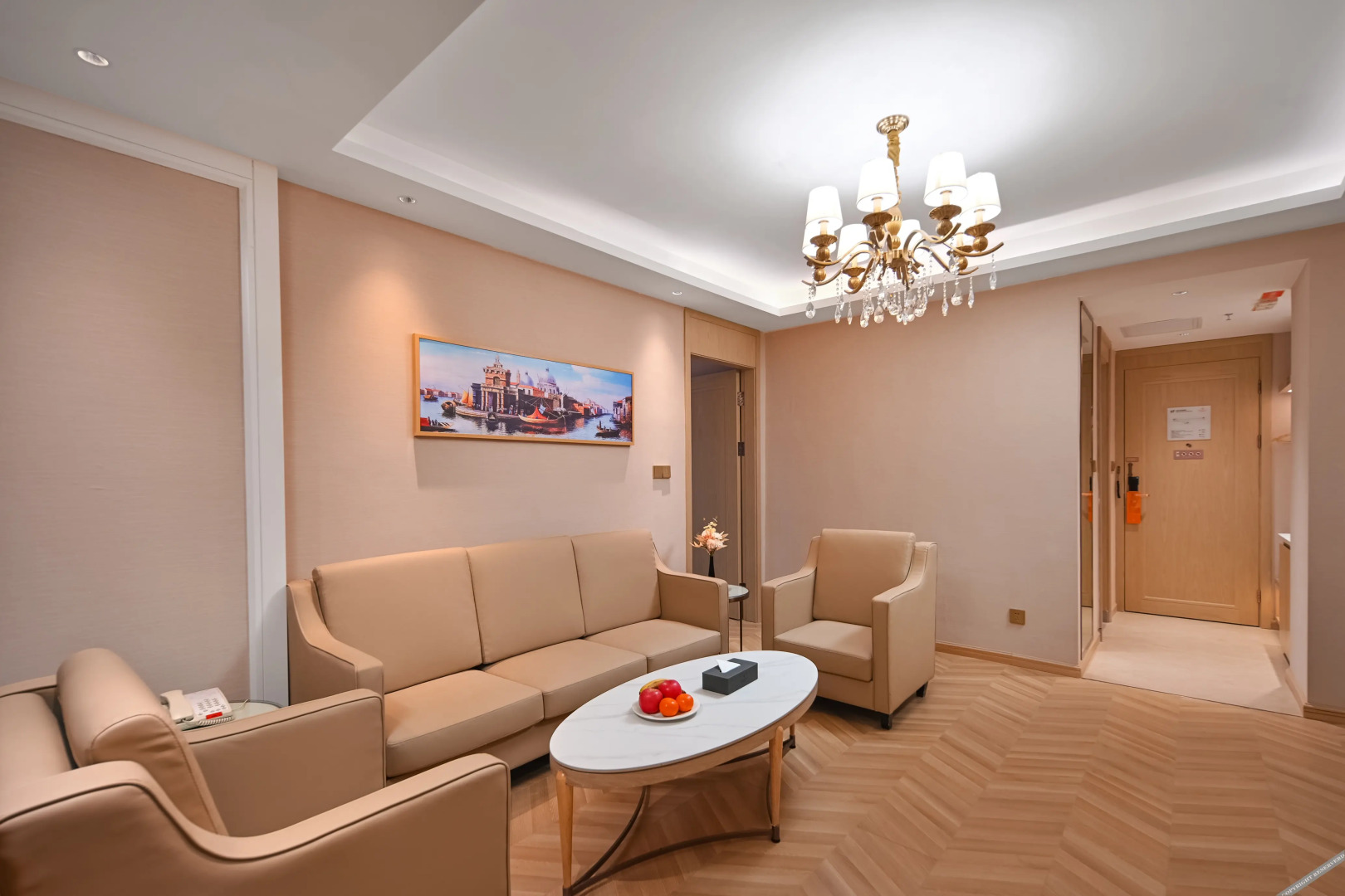 Vienna Hotel (Yecheng Zero Kilometer)