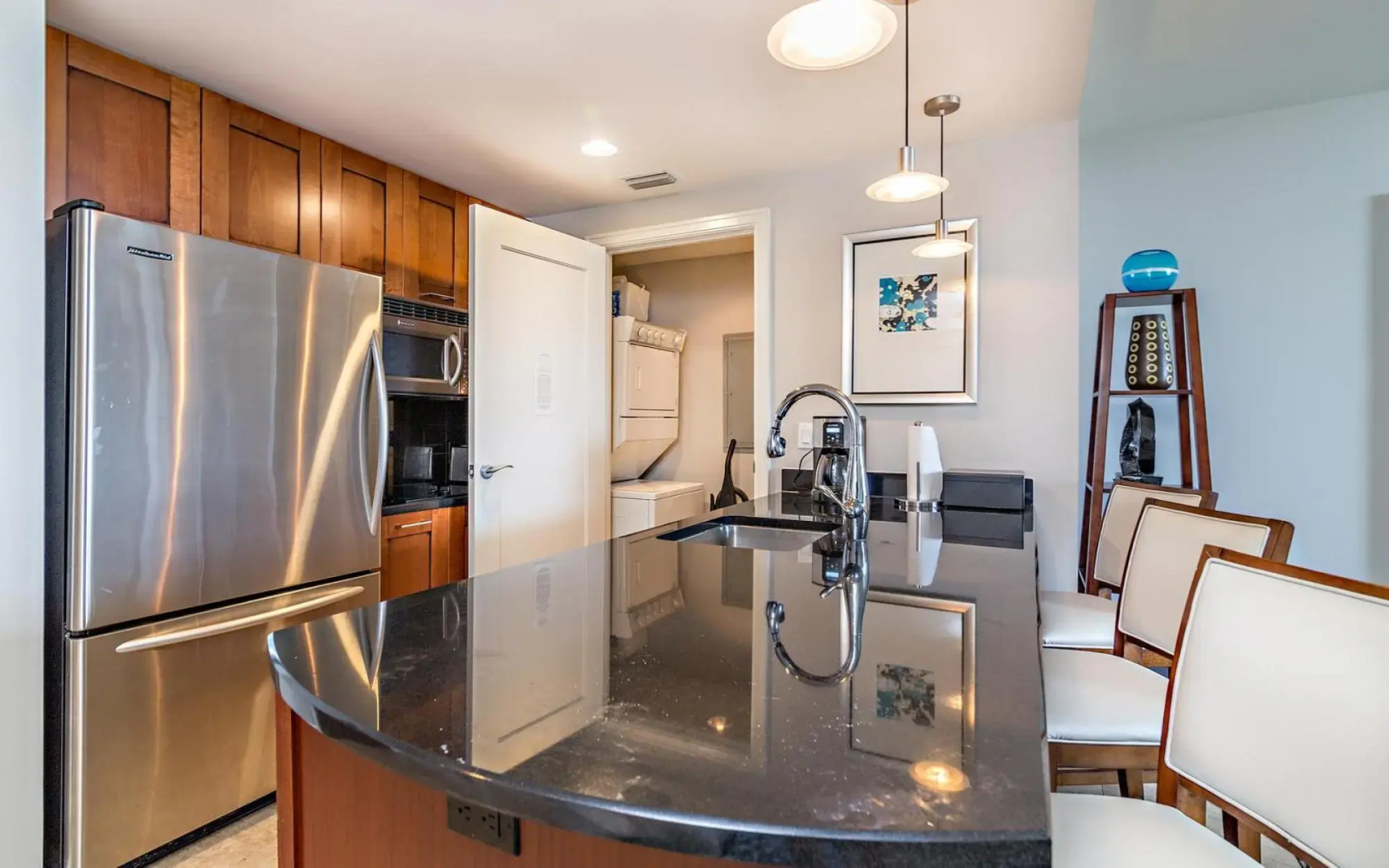 Ocean view 1 bedroom penthouse condo