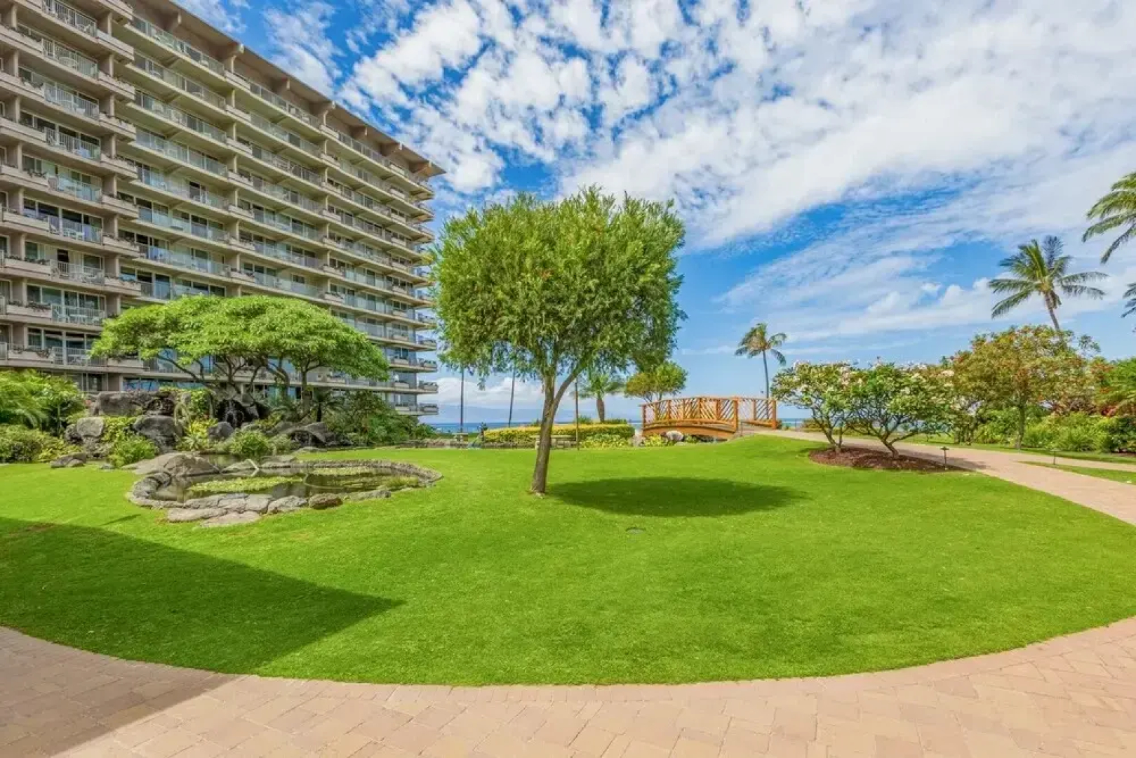 Whaler 6th Floor Oceanview Studio 0 Bedroom Condo by Redawning