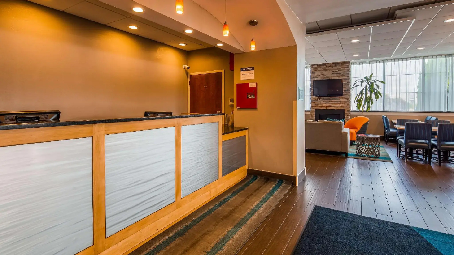 Best Western Hartford Hotel & Suites