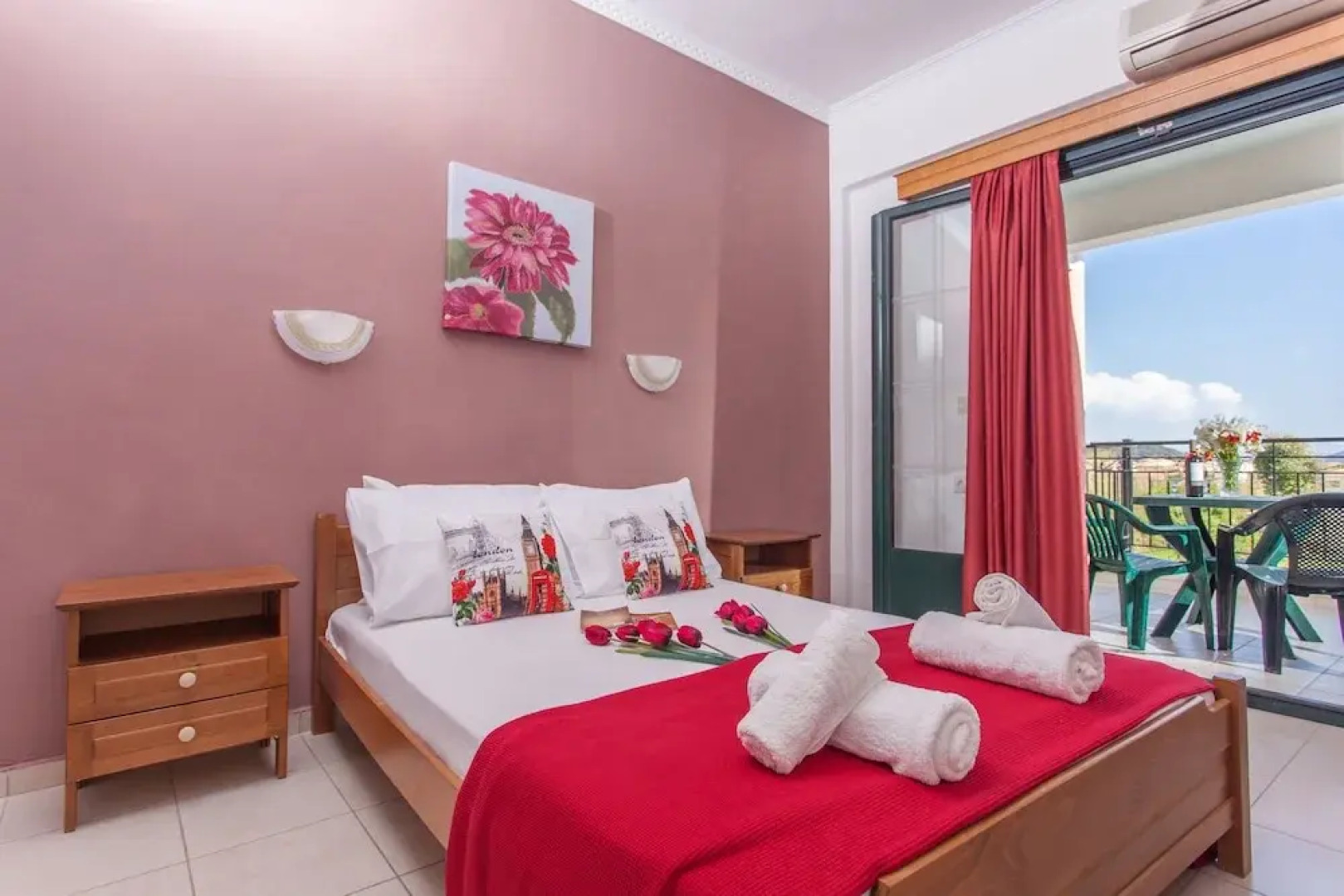 Ionion Maisonettes And Studios