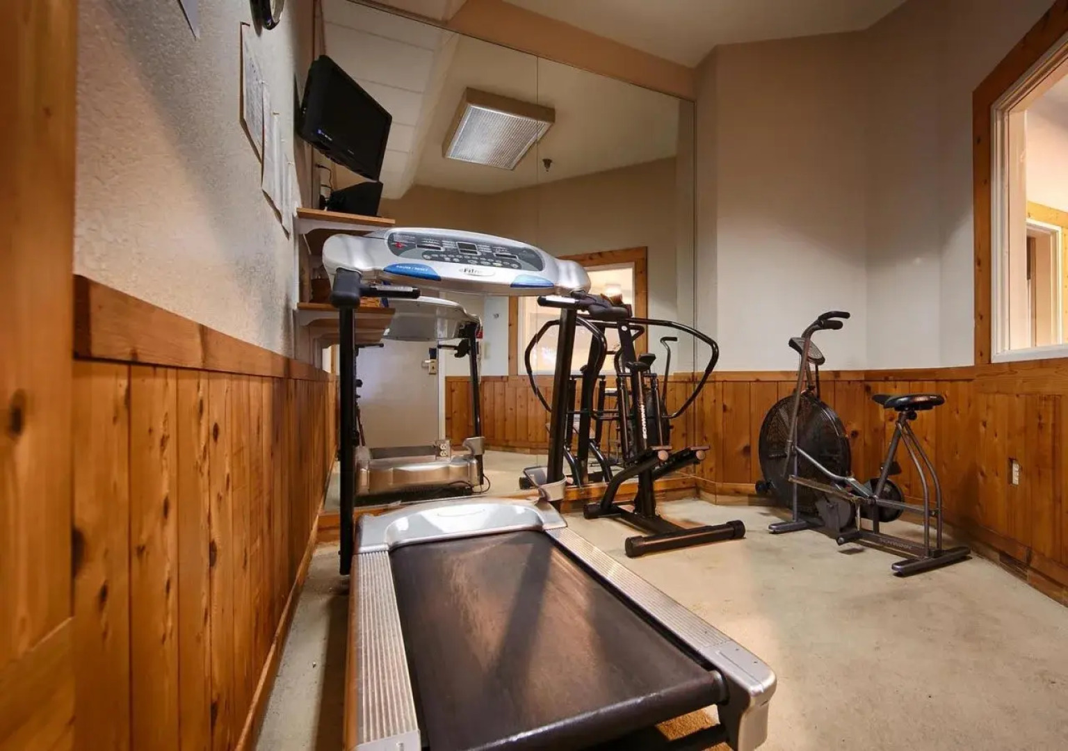 Best Western Fostoria Inn & Suites