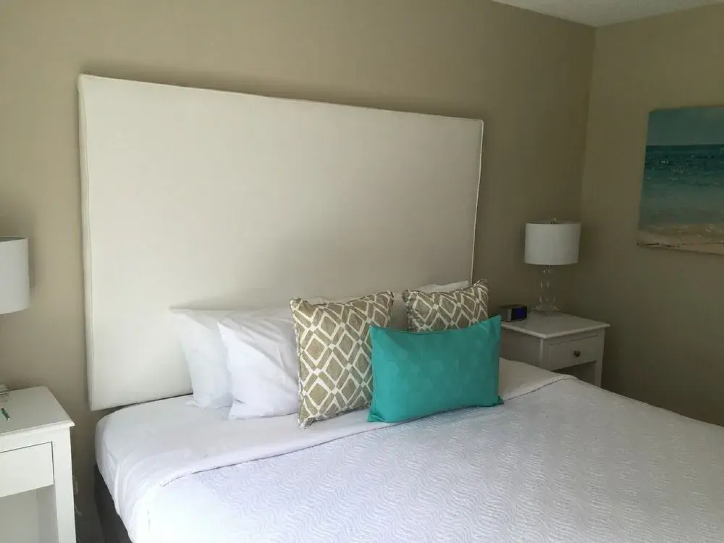 Brighton Suites Hotel