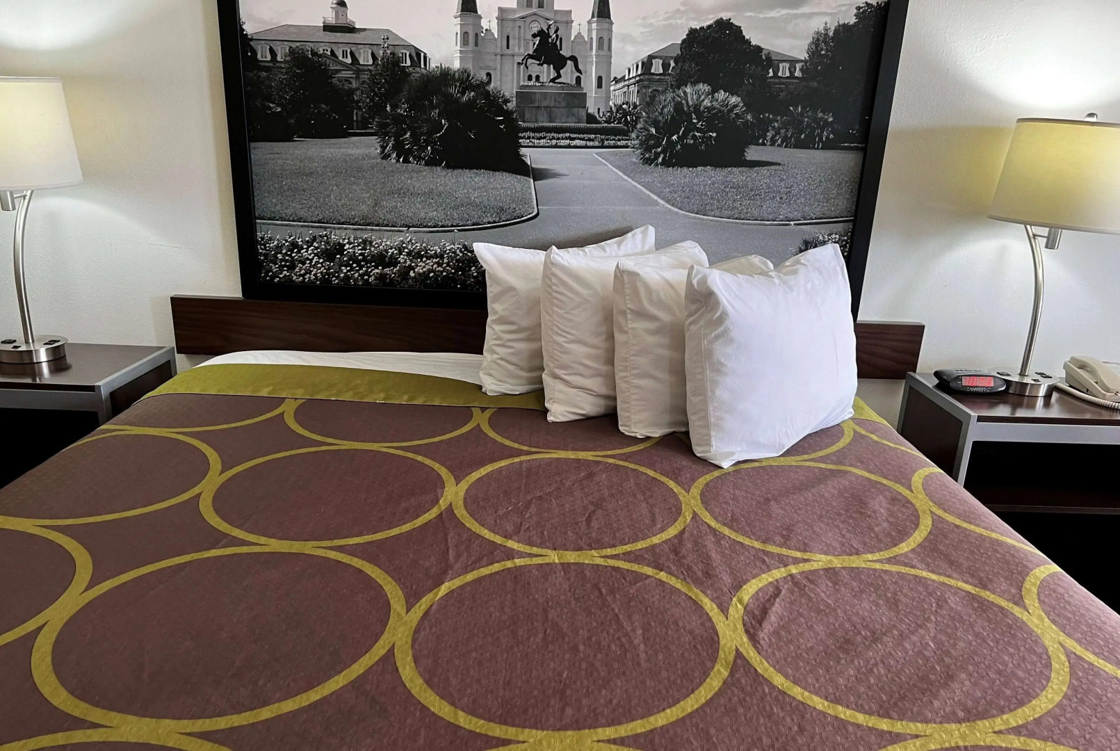 Super 8 by Wyndham Slidell