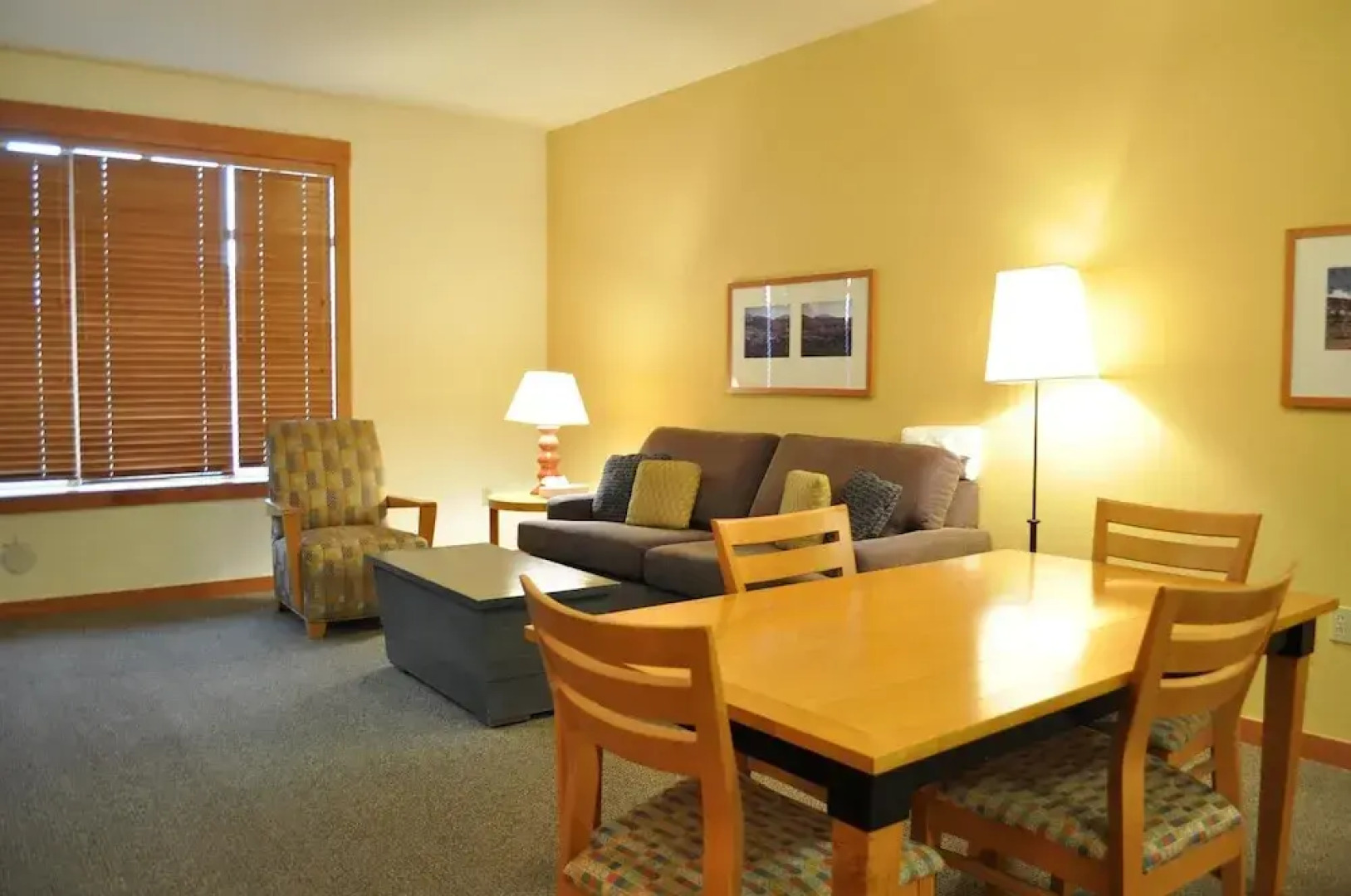 Village 2416 White Mountain Lodge