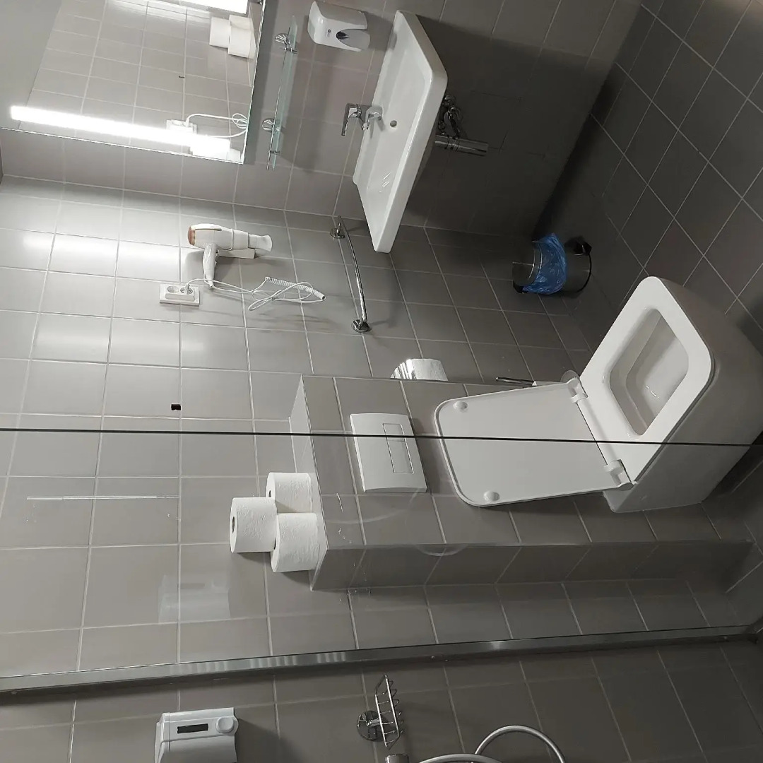 R¿czi Hotel, T¿r ¿Rendezv¿k¿zpont