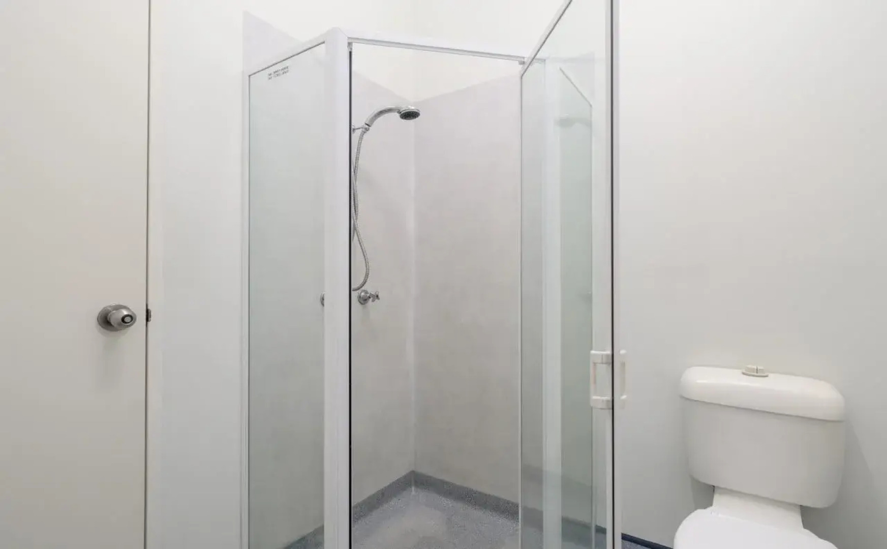 Tin Can Bay's Sleepy Lagoon Motel