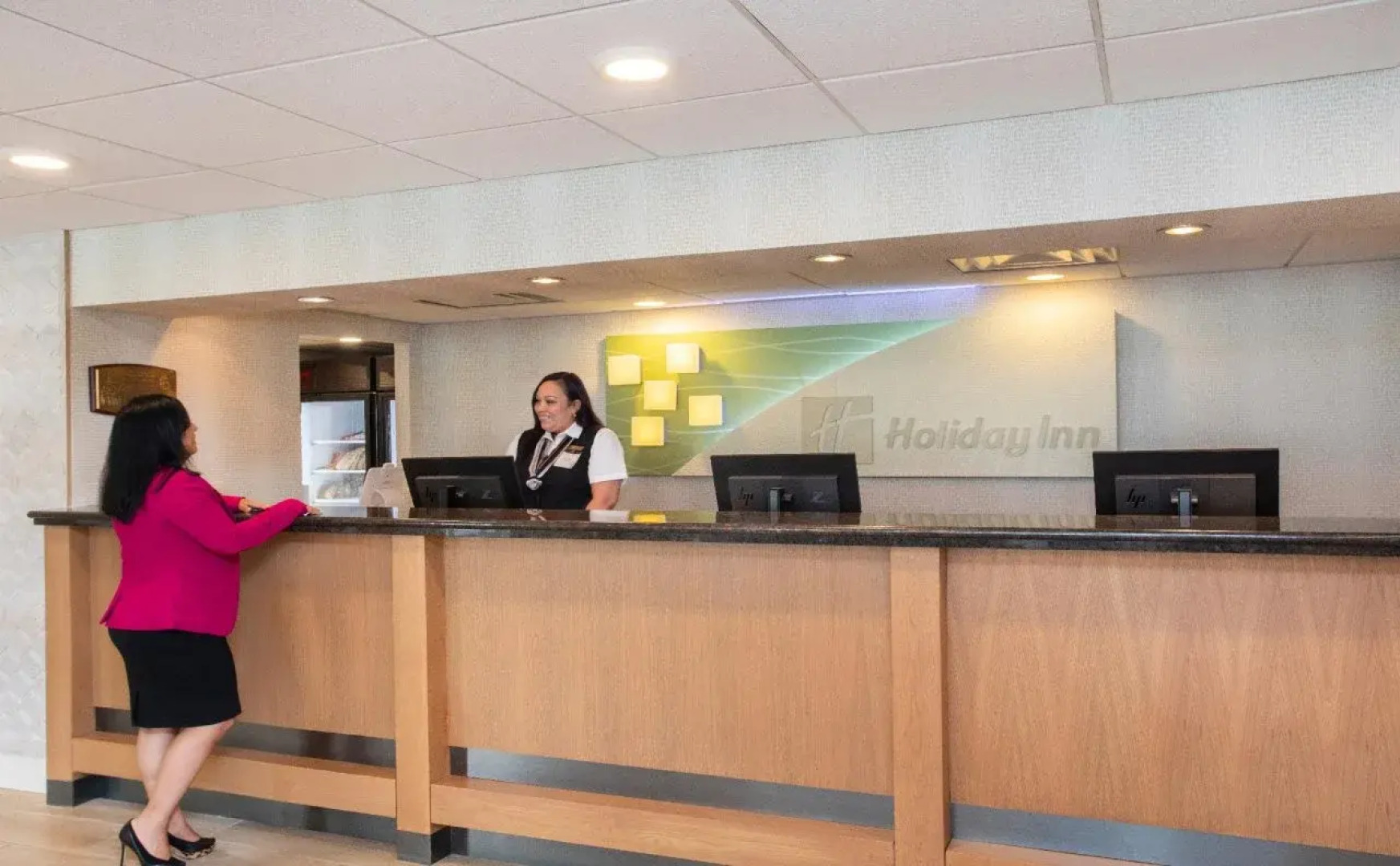 Holiday Inn & Suites Parsippany Fairfield by IHG
