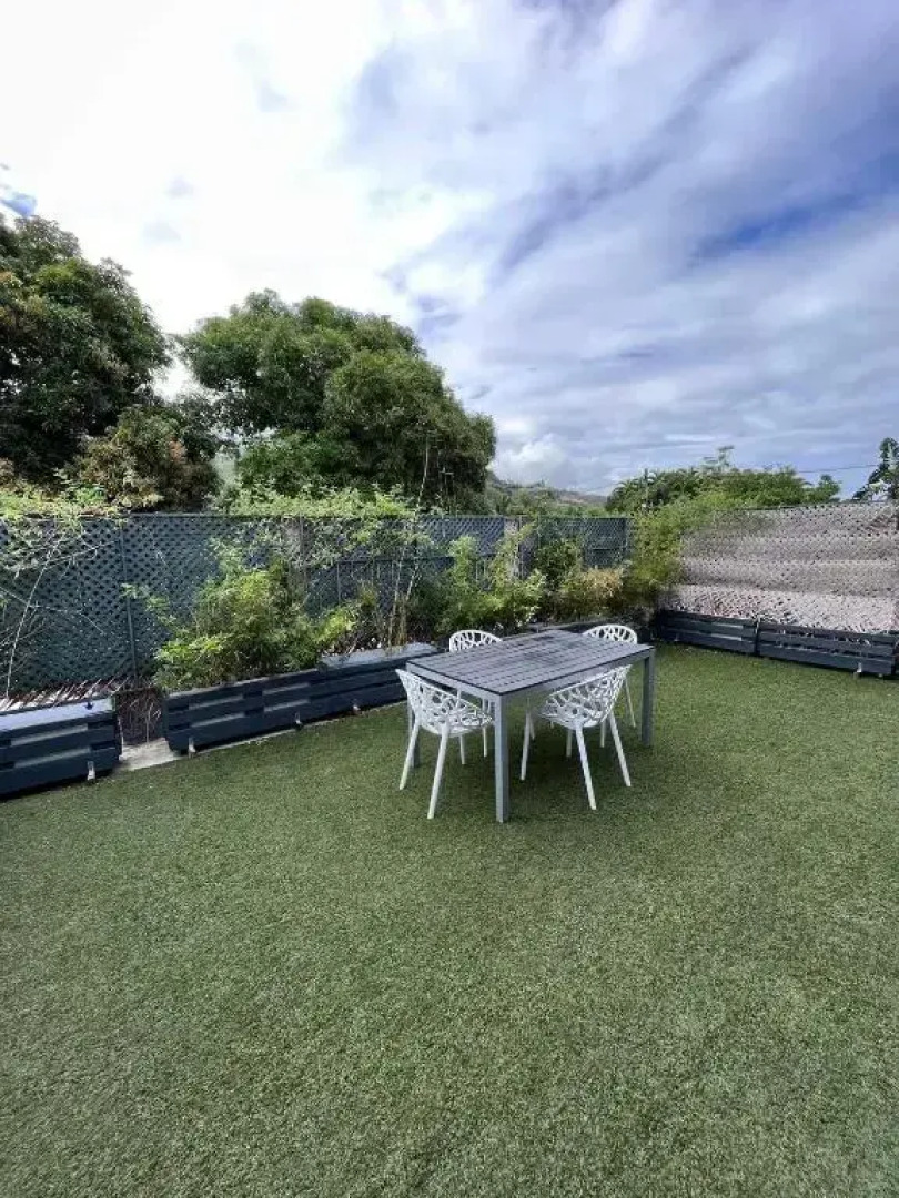 2 accomodations -Studio du Manoir -Le Manoir