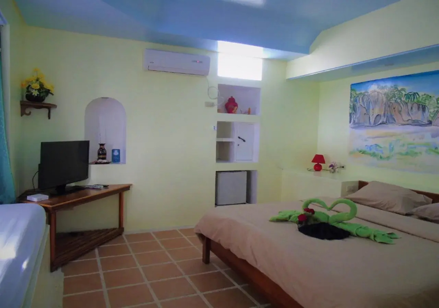 Phaidon Beach Resort