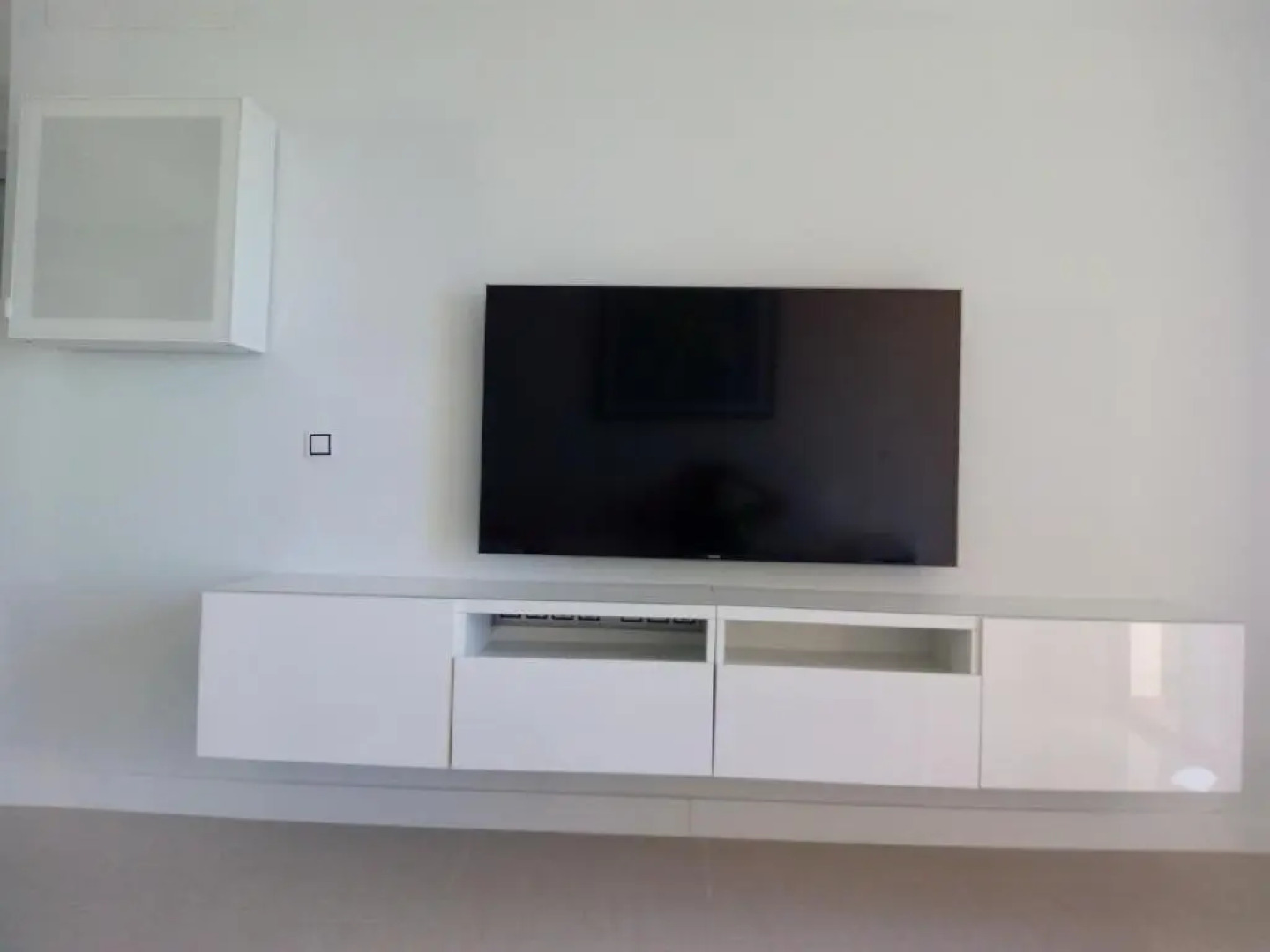 Ocean Front Apartment (WiFi)